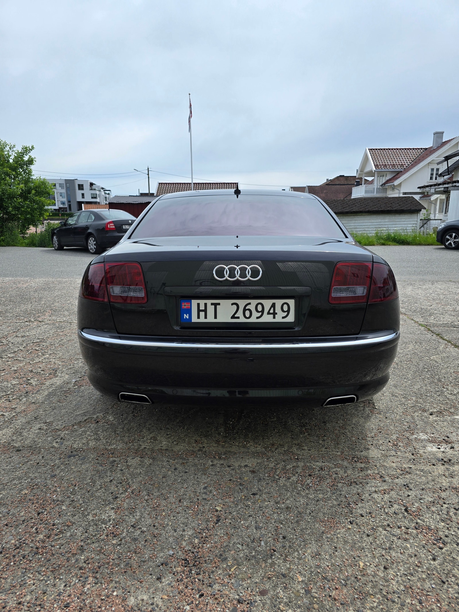 Audi A8 6.0 W12 quattro TipTronic, 450hk, 2005