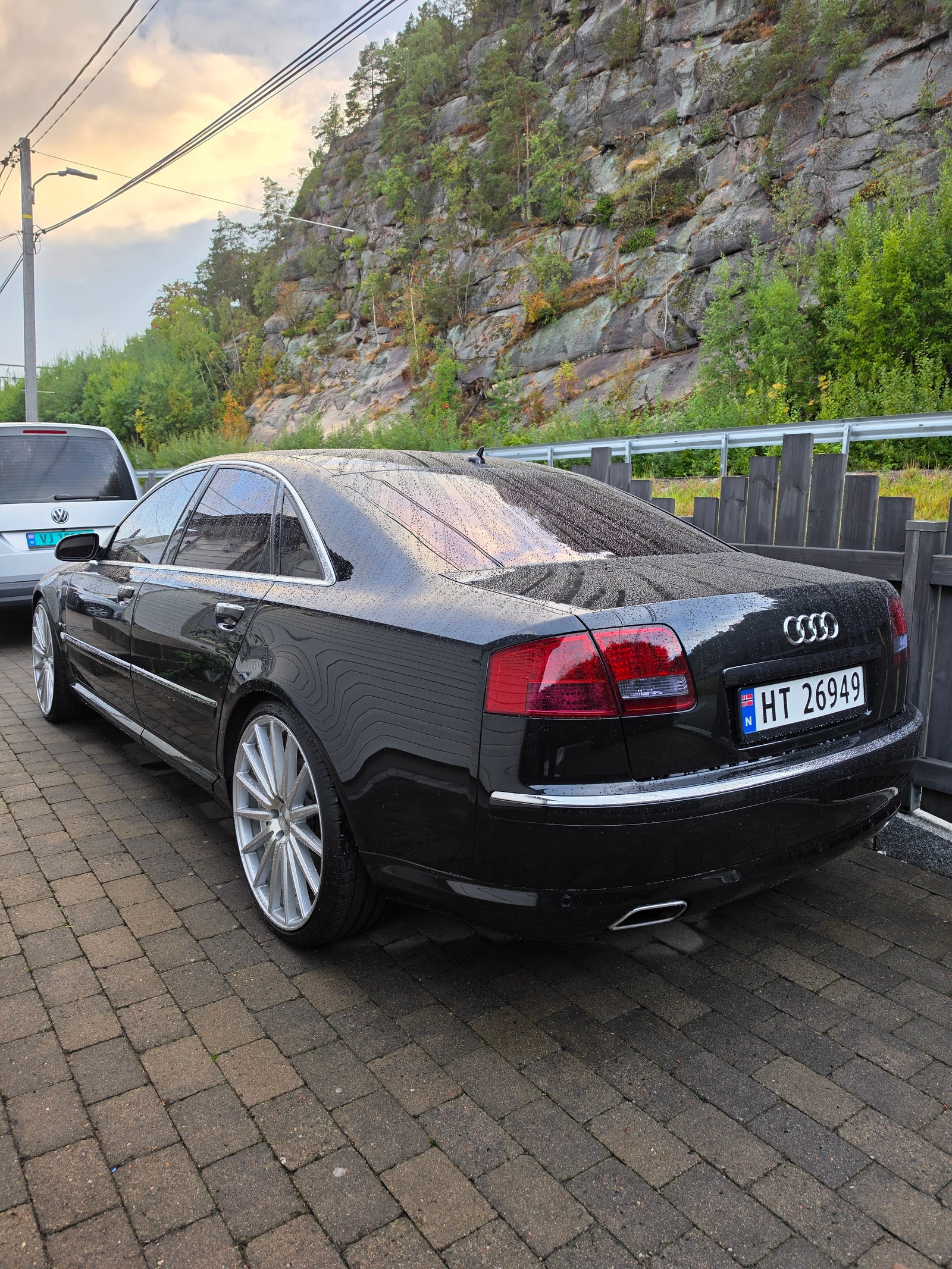 Audi A8 6.0 W12 quattro TipTronic, 450hk, 2005