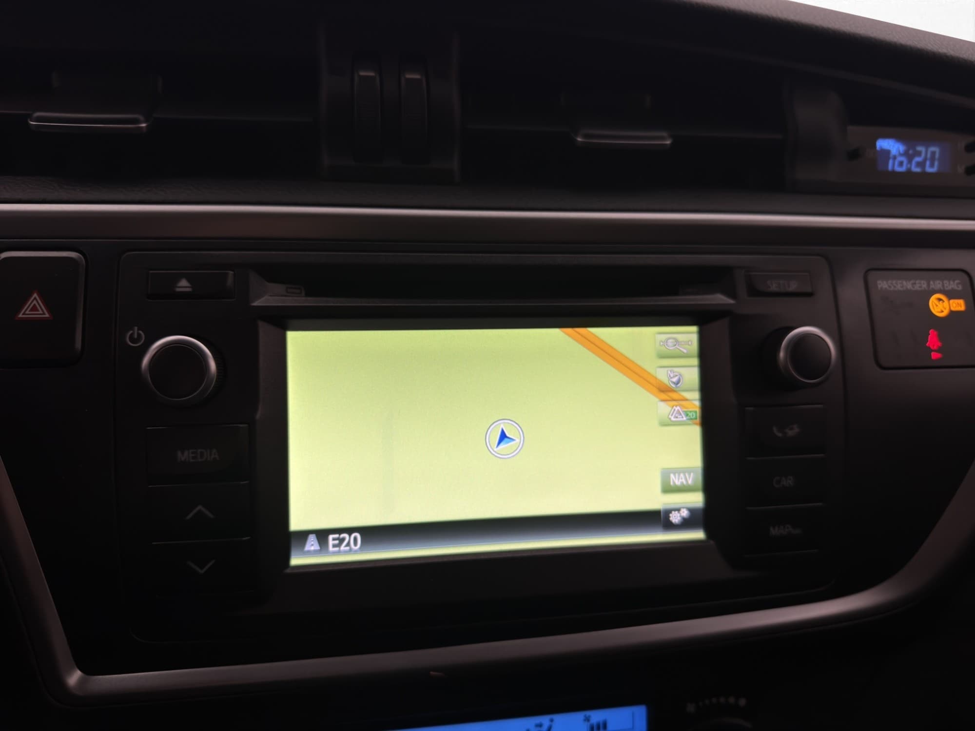 For sale - Toyota Auris Touring Sports 2.0 D-4D Manual, 124hp, 2015 for ...