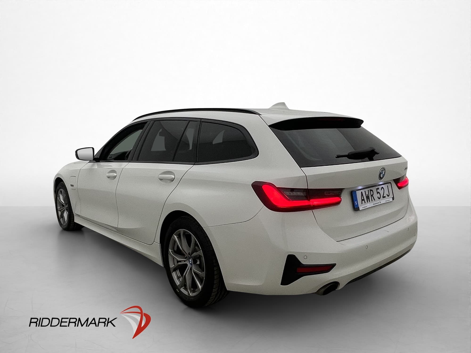 BMW 330e Touring Steptronic, 8-trins, 292ps, 2022