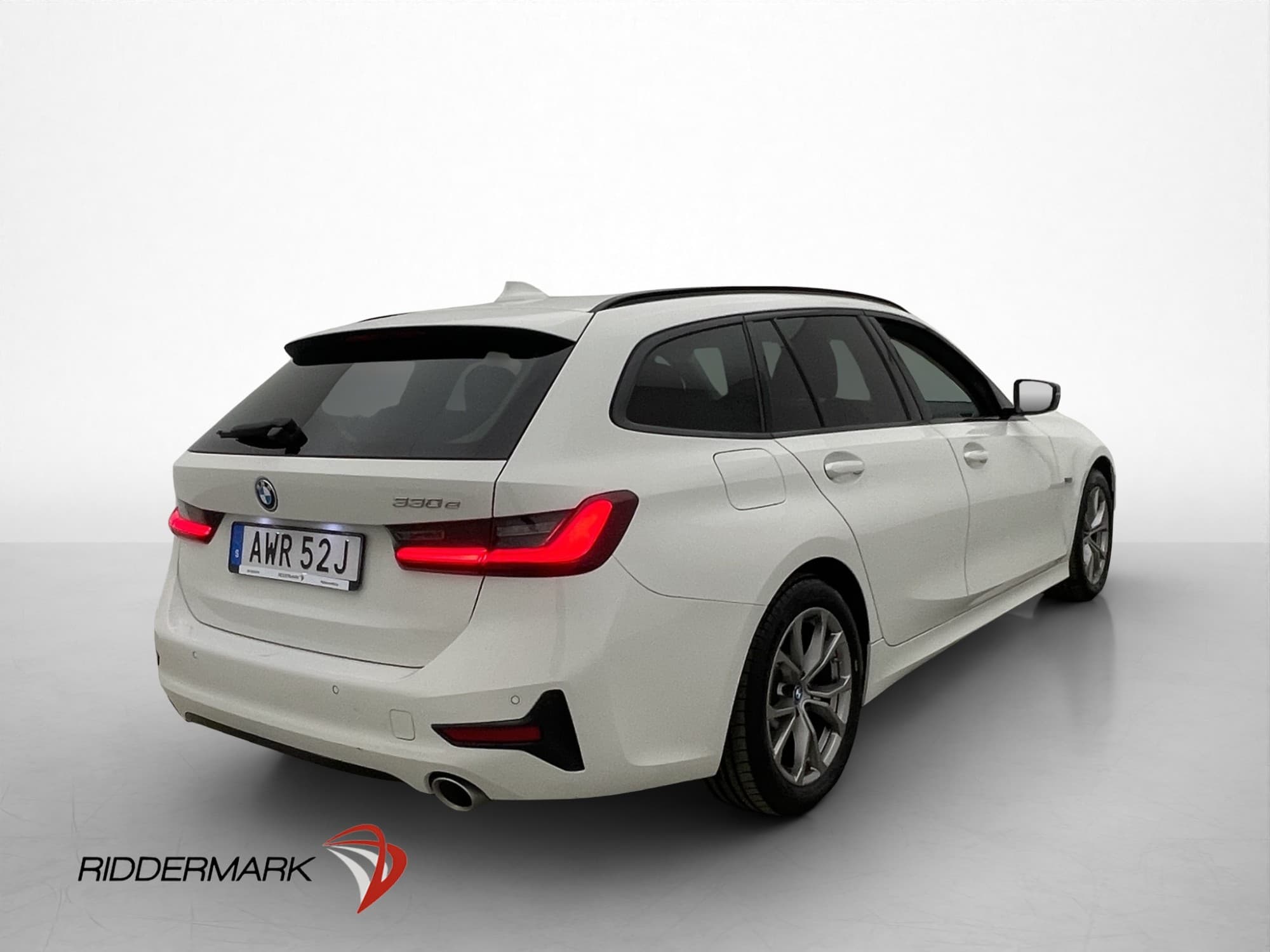 BMW 330e Touring Steptronic, 8-trins, 292ps, 2022