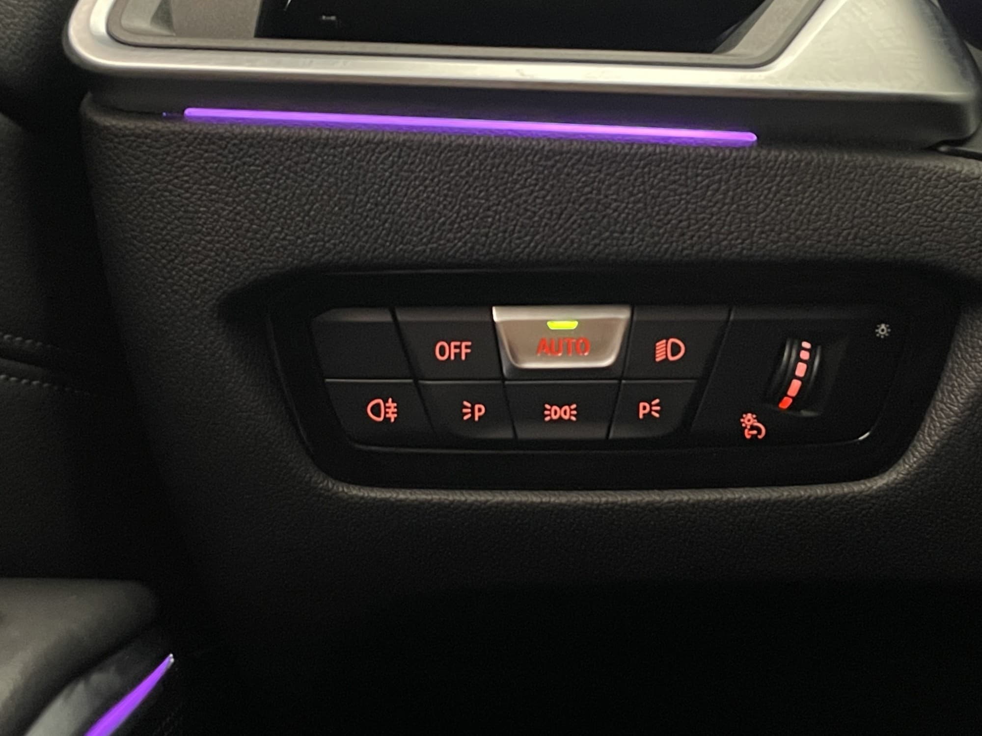 BMW 330e Touring Steptronic, 8-trins, 292ps, 2022