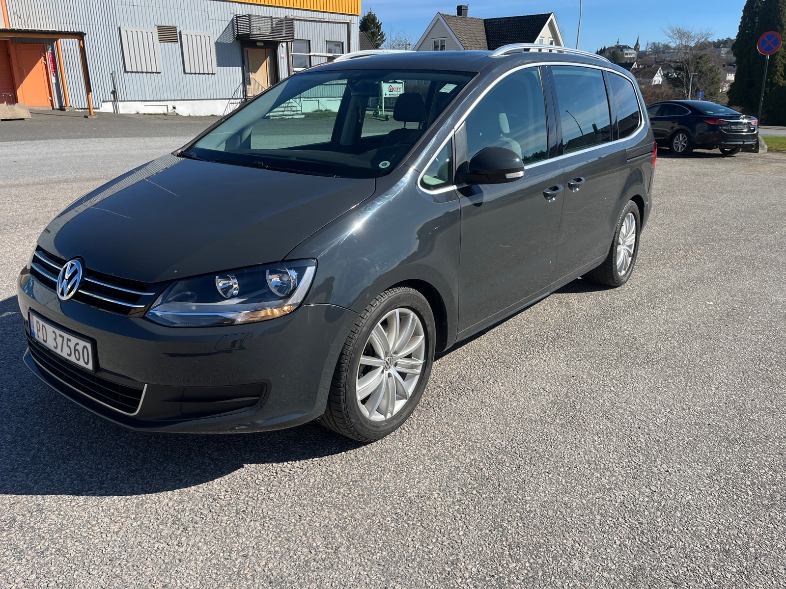 Volkswagen Sharan 7-seater 2.0 TDI DPF BMT DSG Sequential, 140hp, 2011