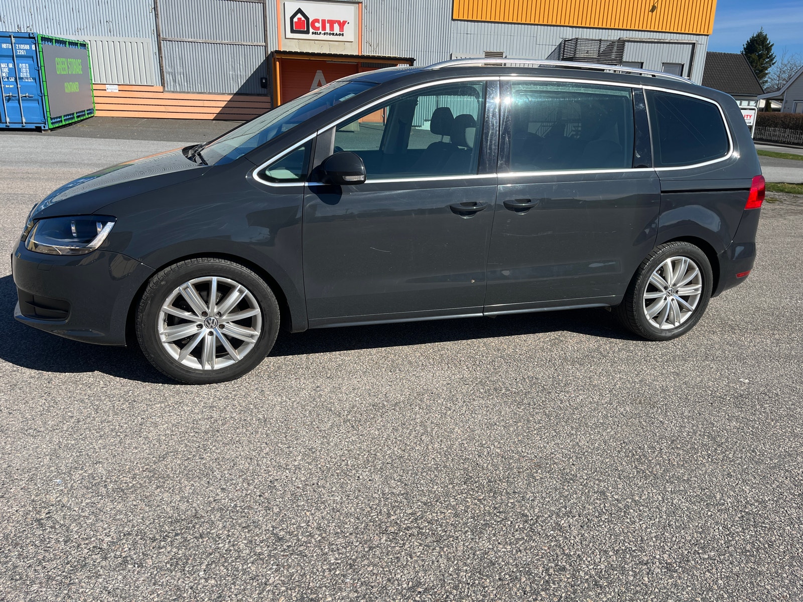 Volkswagen Sharan 7-seater 2.0 TDI DPF BMT DSG Sequential, 140hp, 2011