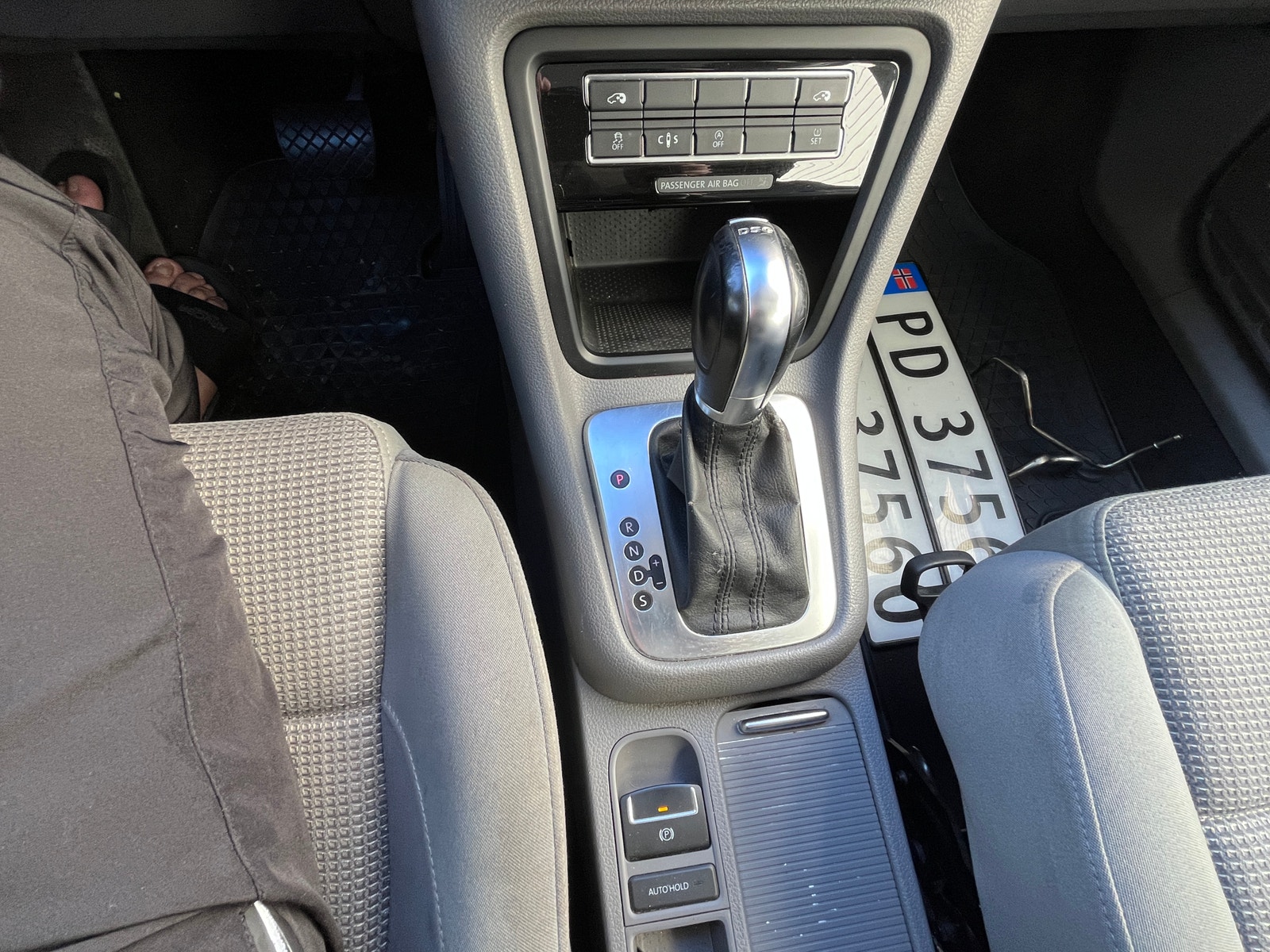 Volkswagen Sharan 7-seater 2.0 TDI DPF BMT DSG Sequential, 140hp, 2011