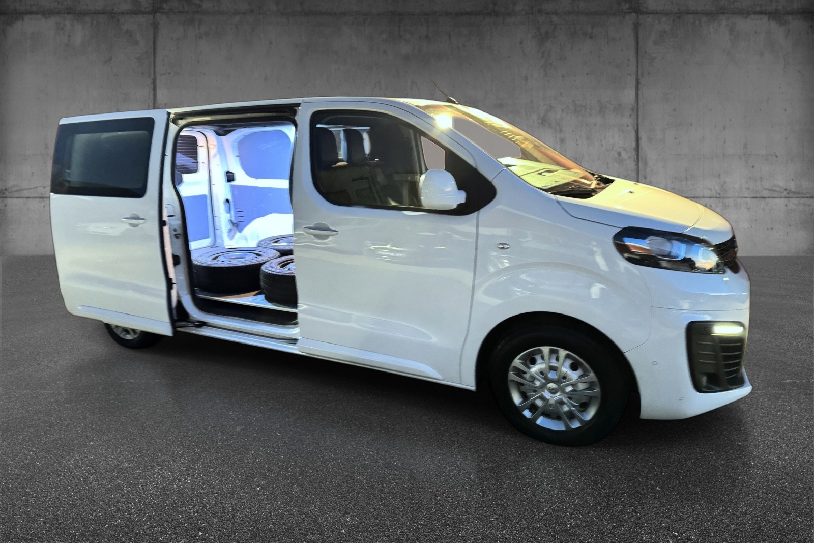 Opel Vivaro-e Panel Van, 136ps, 2021