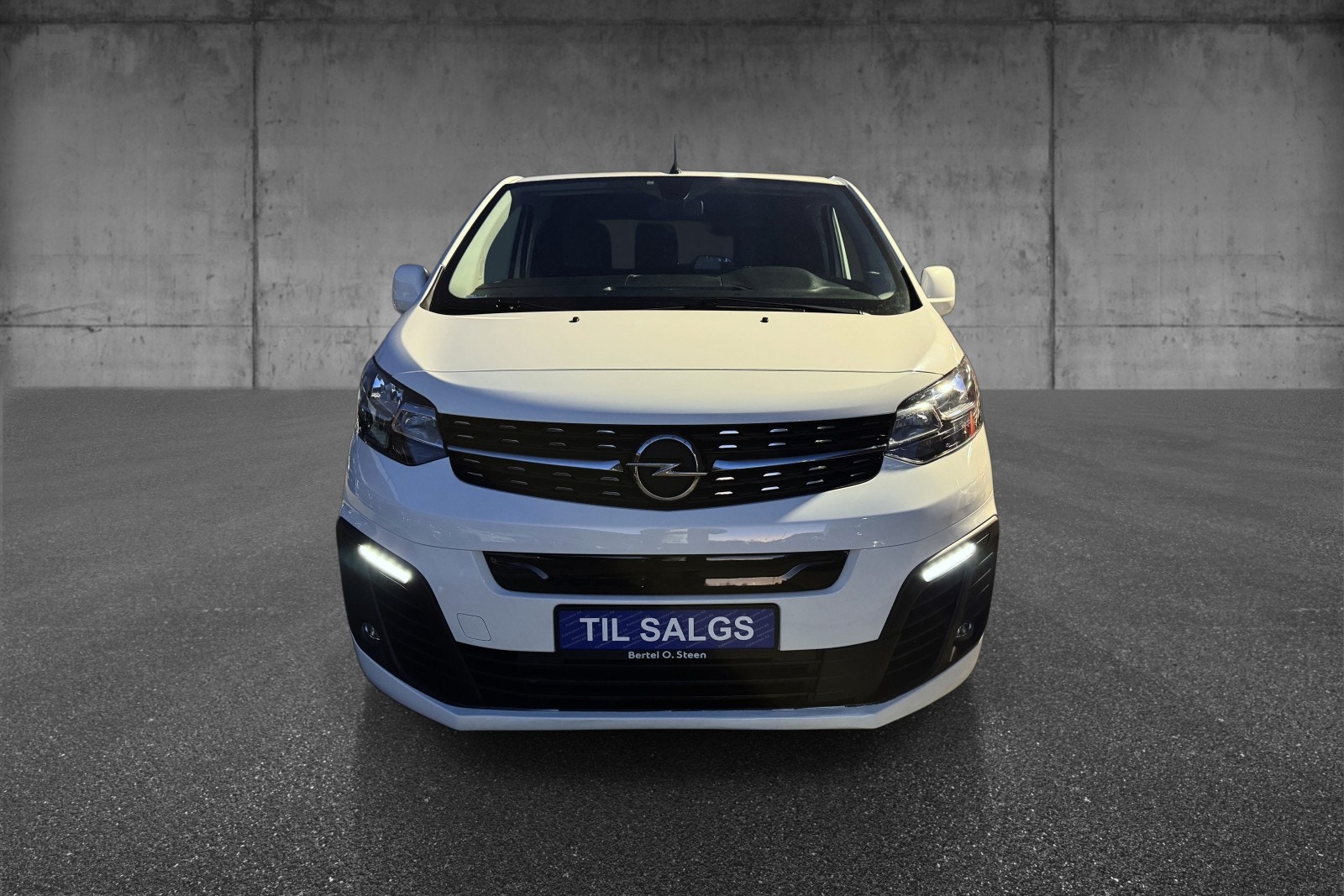Opel Vivaro-e Panel Van, 136ps, 2021