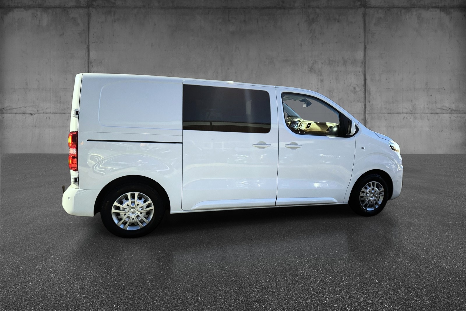 Opel Vivaro-e Panel Van, 136ps, 2021