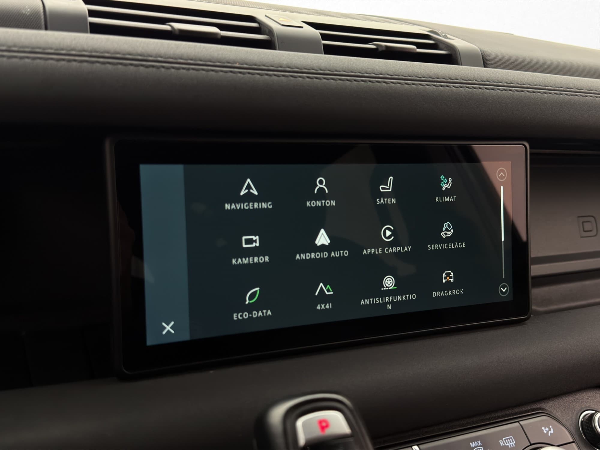 Land Rover Defender P400e PHEV Automatic, 400hp, 2023