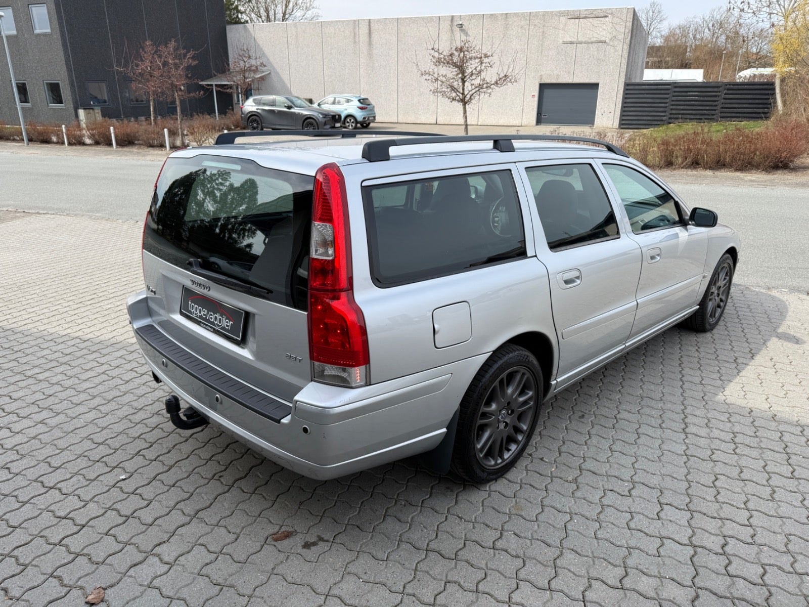 Volvo V70 2.5T Automatic, 210hp, 2005