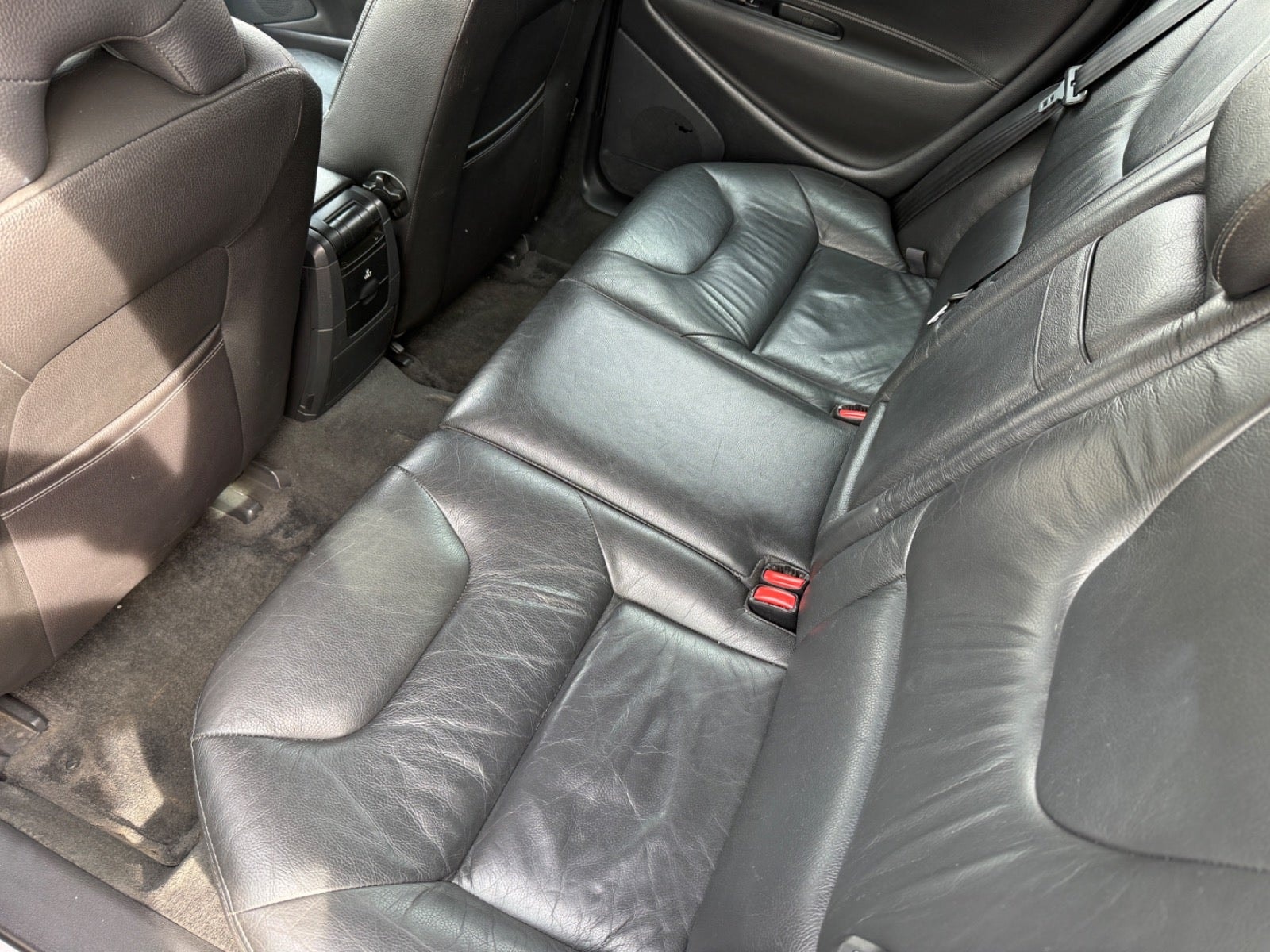 Volvo V70 2.5T Automatic, 210hp, 2005