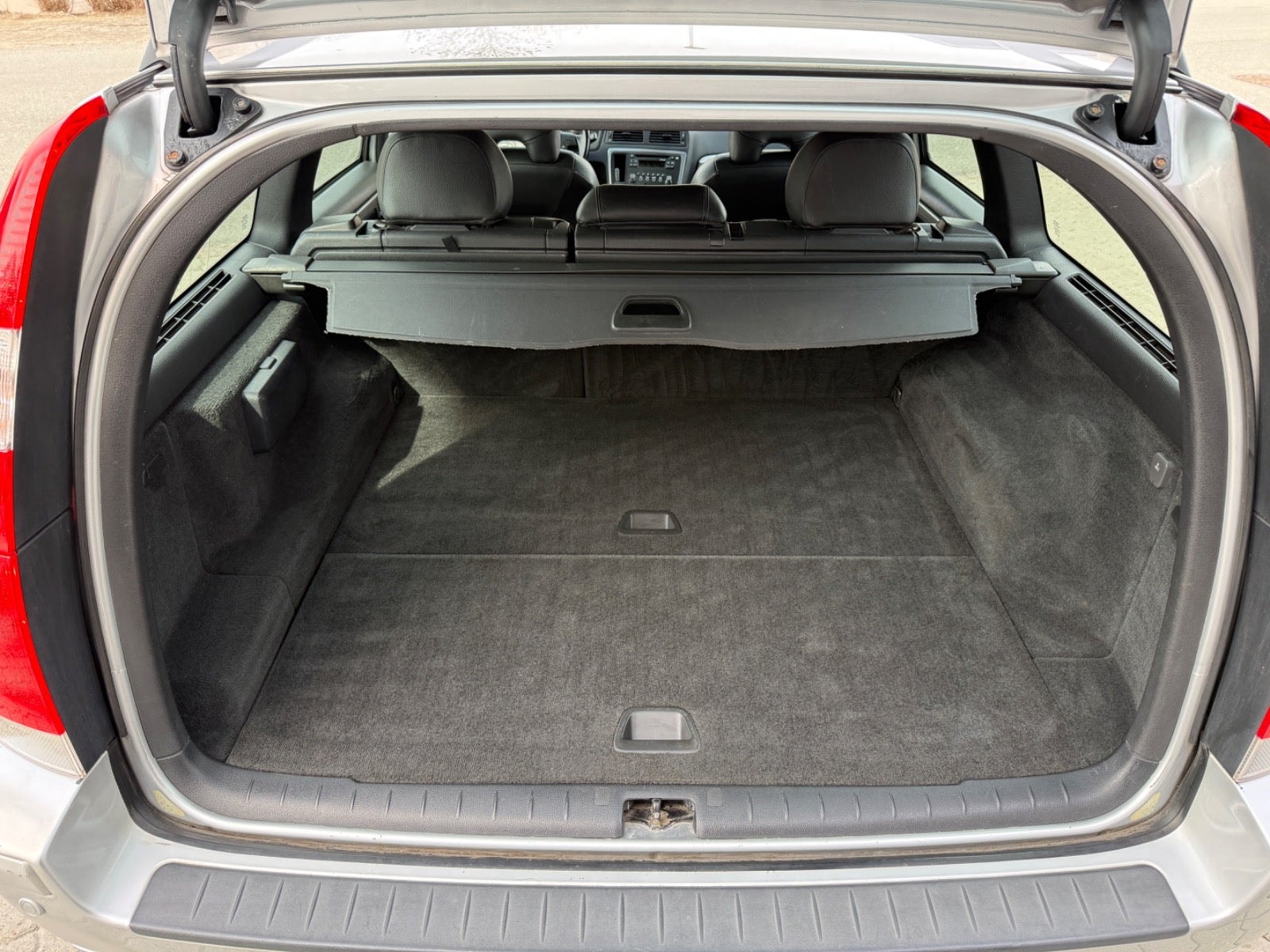 Volvo V70 2.5T Automatic, 210hp, 2005