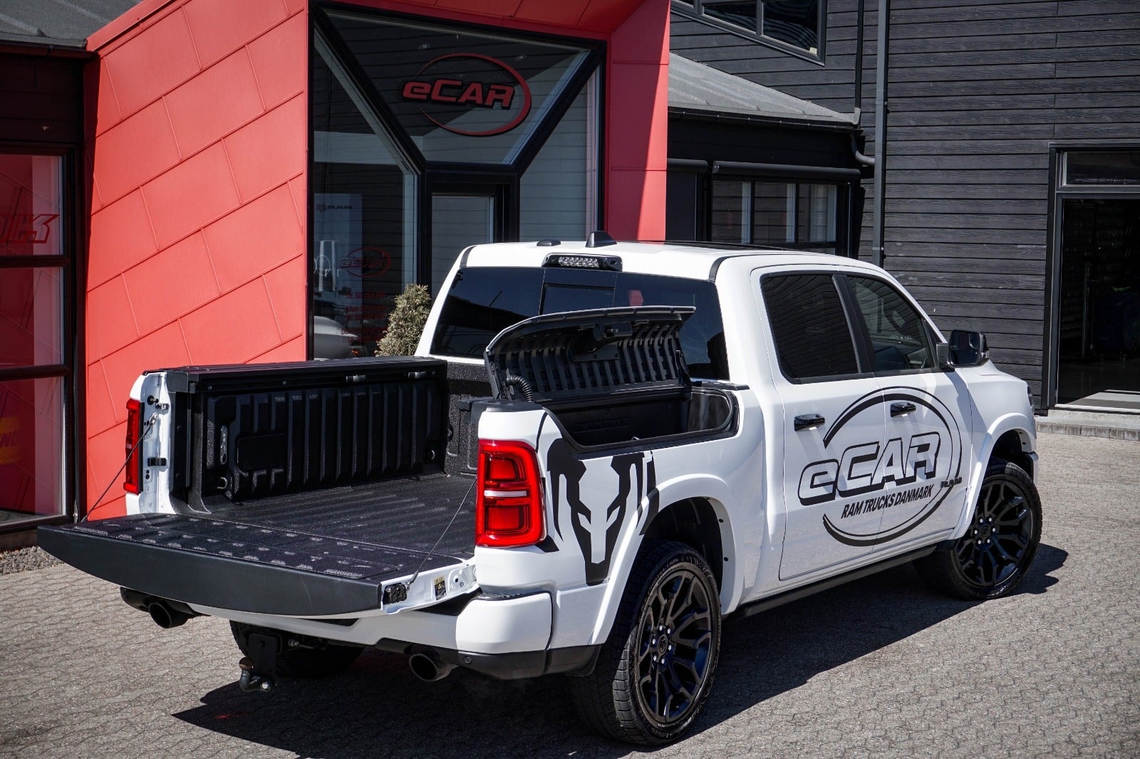 RAM 1500 Crew Cab TorqueFlite, 548hp, 2025