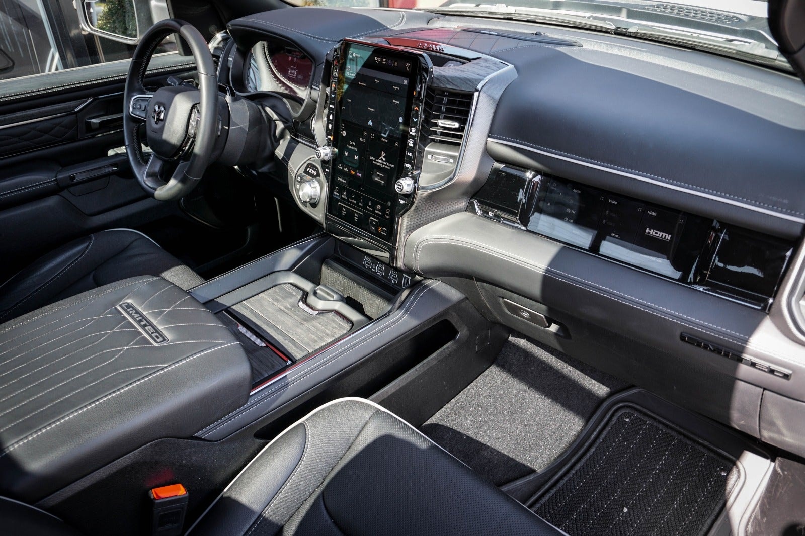 RAM 1500 Crew Cab TorqueFlite, 548hp, 2025