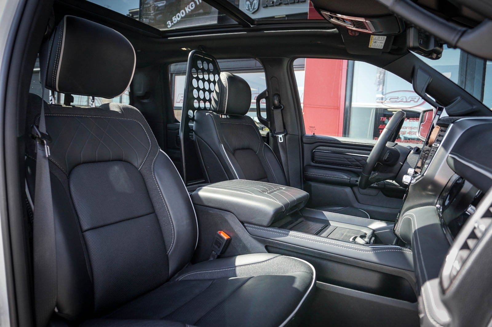 RAM 1500 Crew Cab TorqueFlite, 548hp, 2025