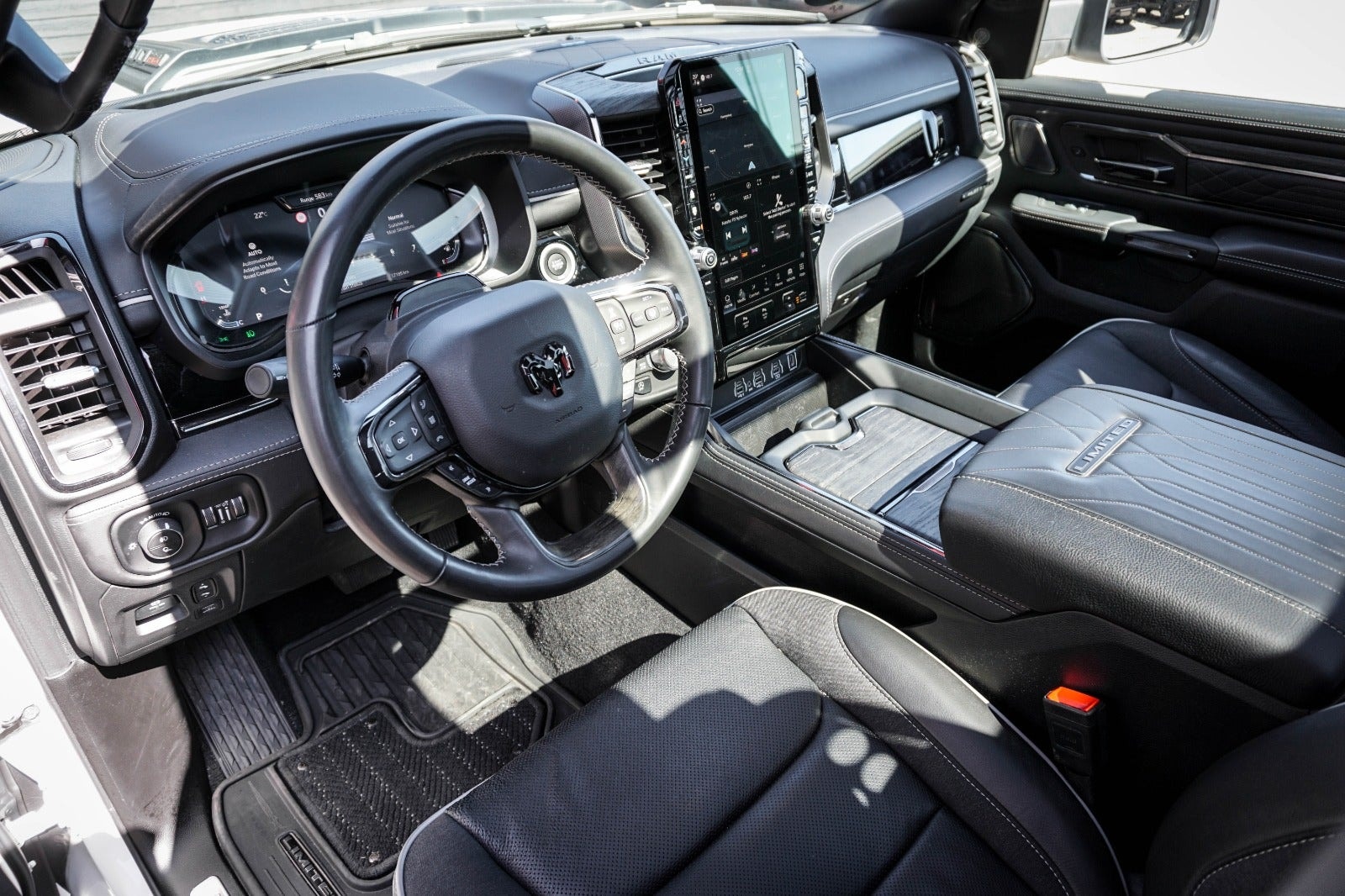 RAM 1500 Crew Cab TorqueFlite, 548hp, 2025