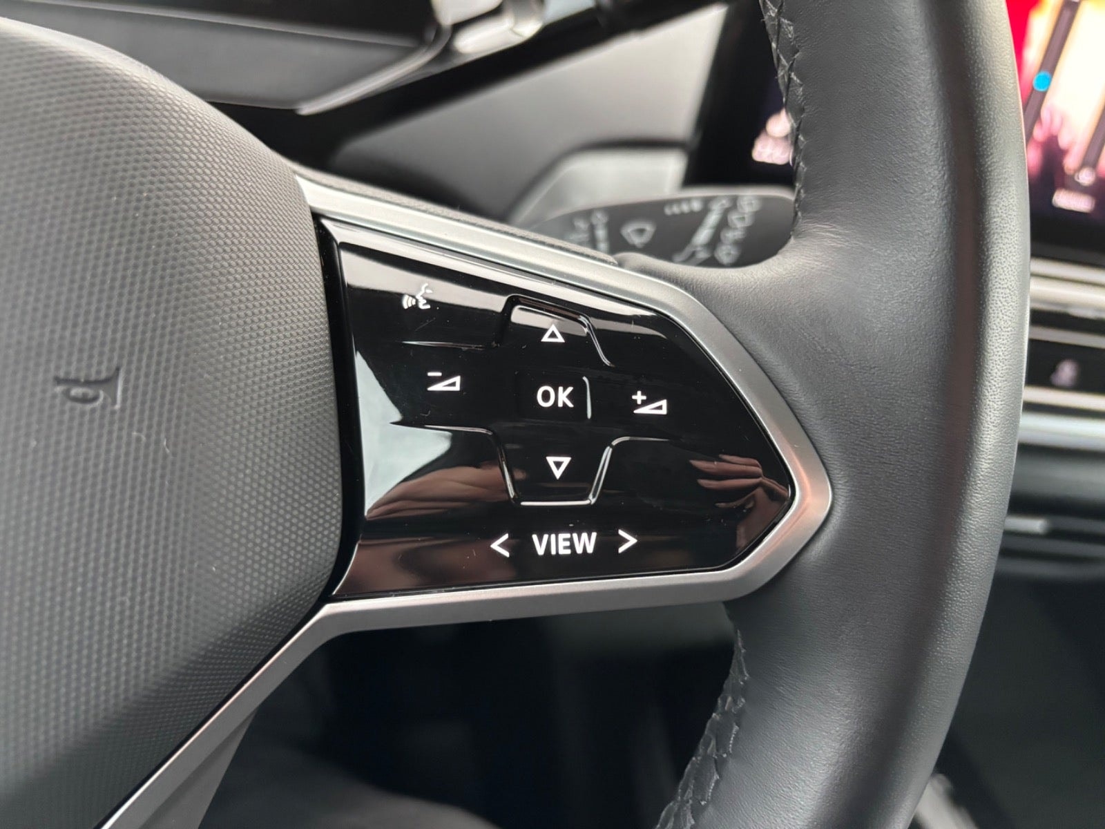 Volkswagen ID.4 Pro Performance, 204ps, 2023