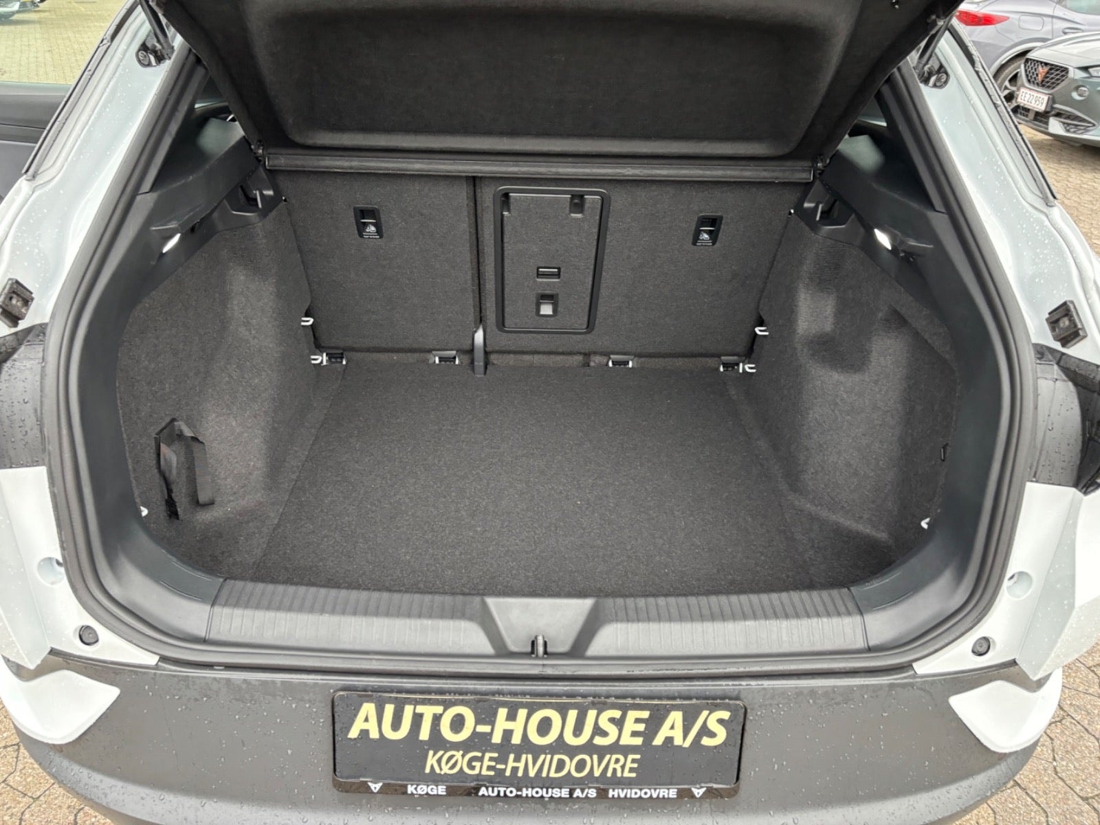 Volkswagen ID.4 Pro Performance, 204ps, 2023