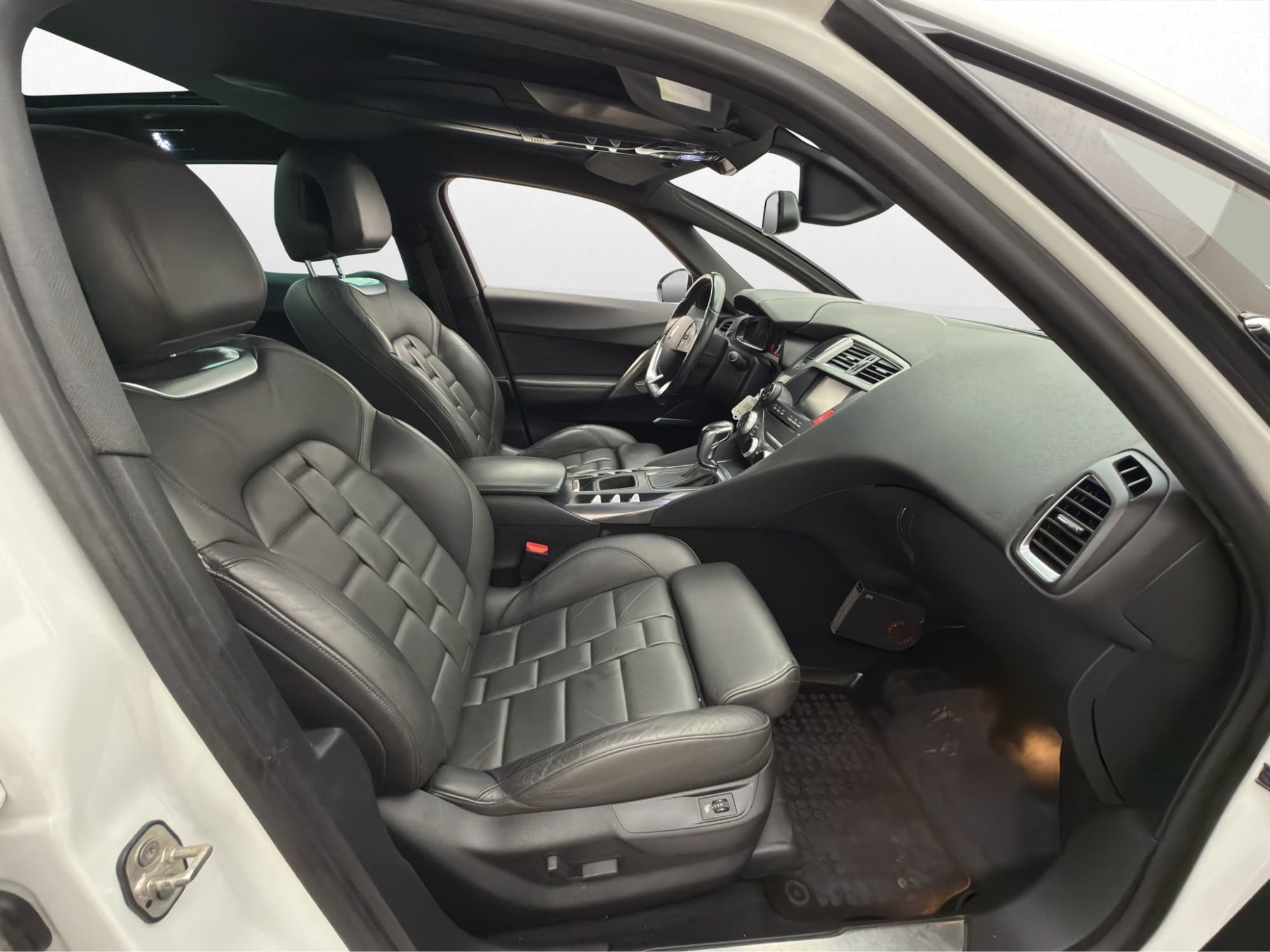 DS 5 2.0 BlueHDi Automatisk, 6-trinn, 181hk, 2015
