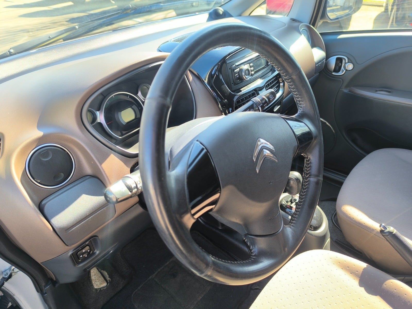 Citroën C-Zero 16 kWh, 67ps, 2012