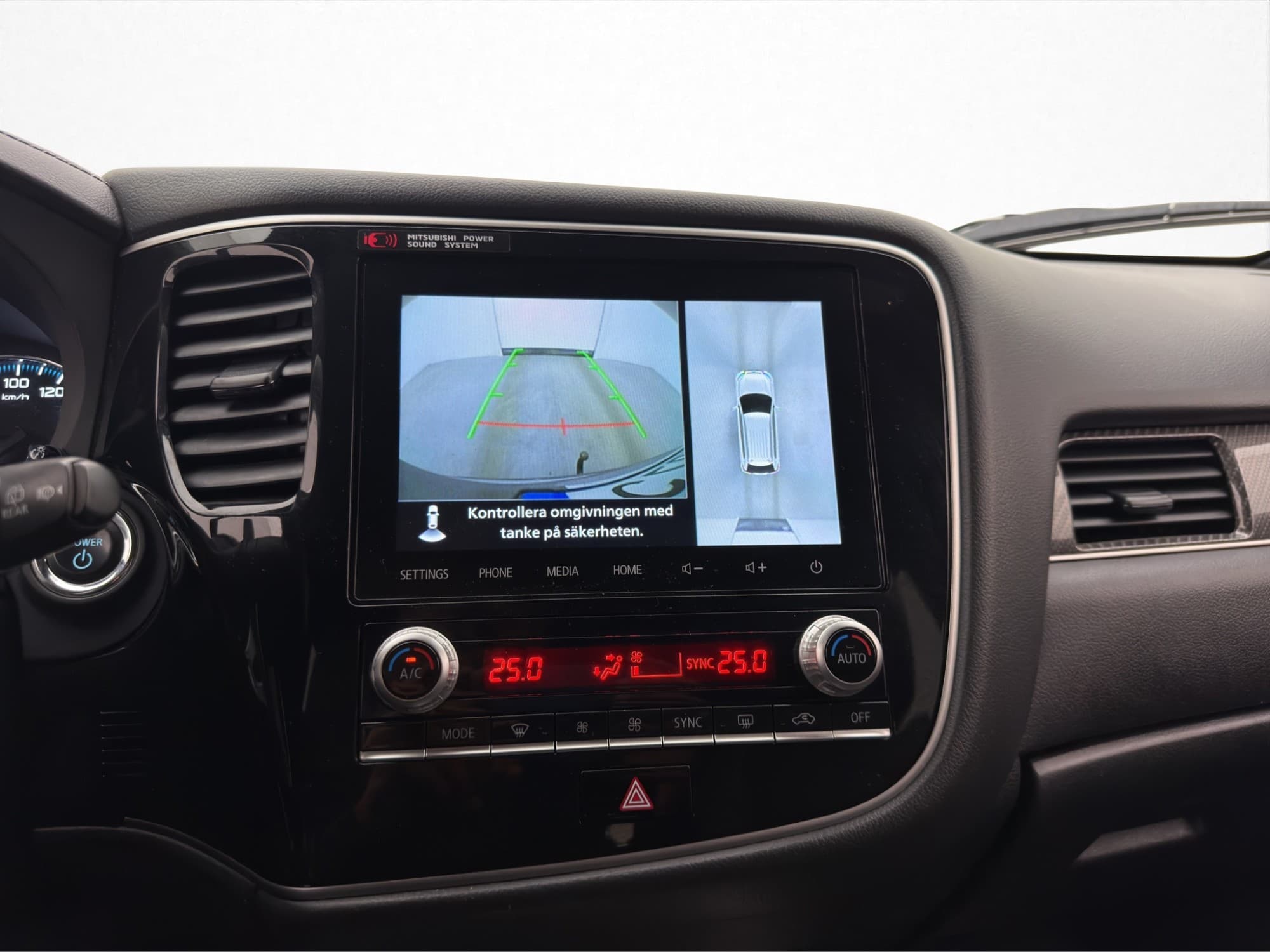 Mitsubishi Outlander PHEV CVT, 224hp, 2020