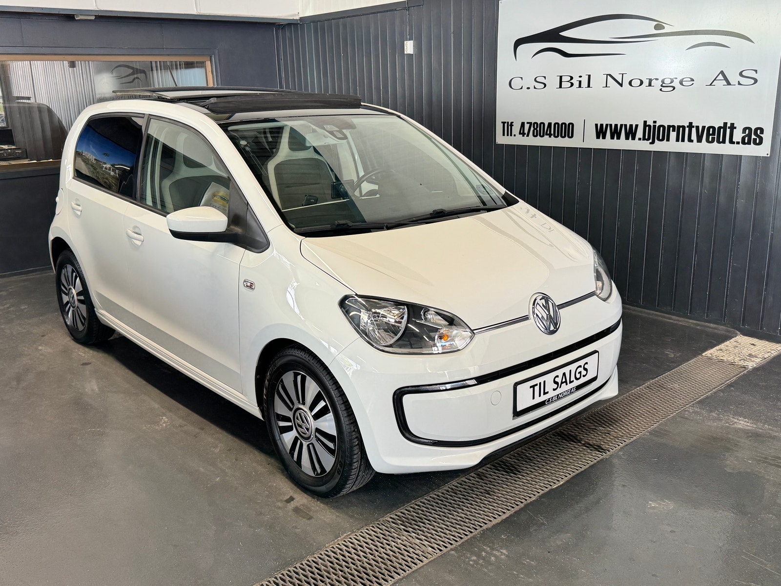 Volkswagen e-up!, 82hp, 2014