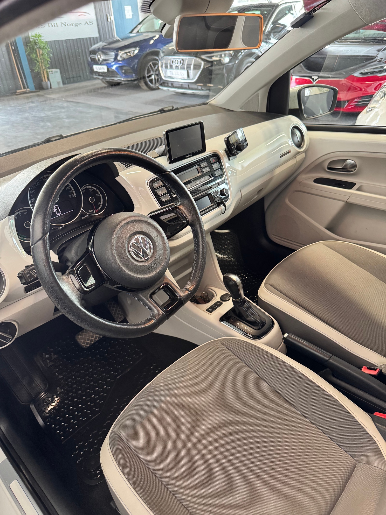 Volkswagen e-up!, 82hp, 2014