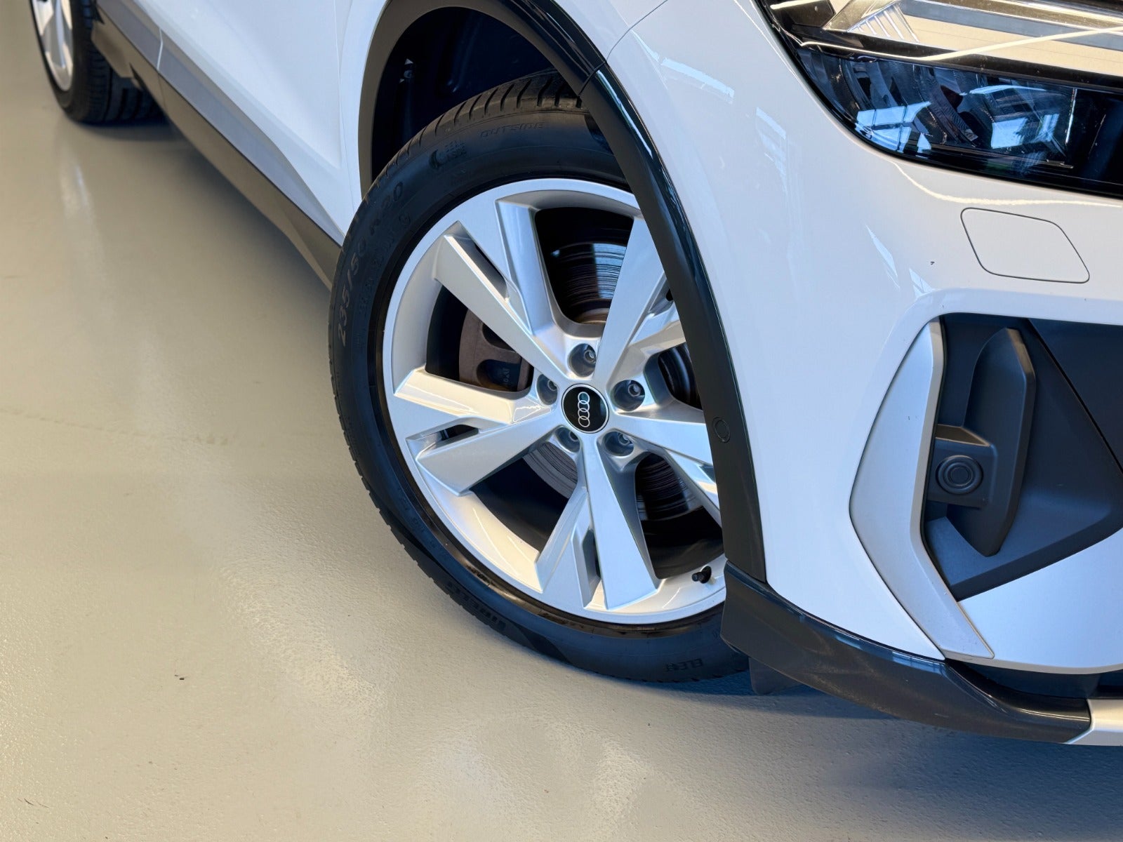 Audi Q4 40 e-tron, 204ps, 2022