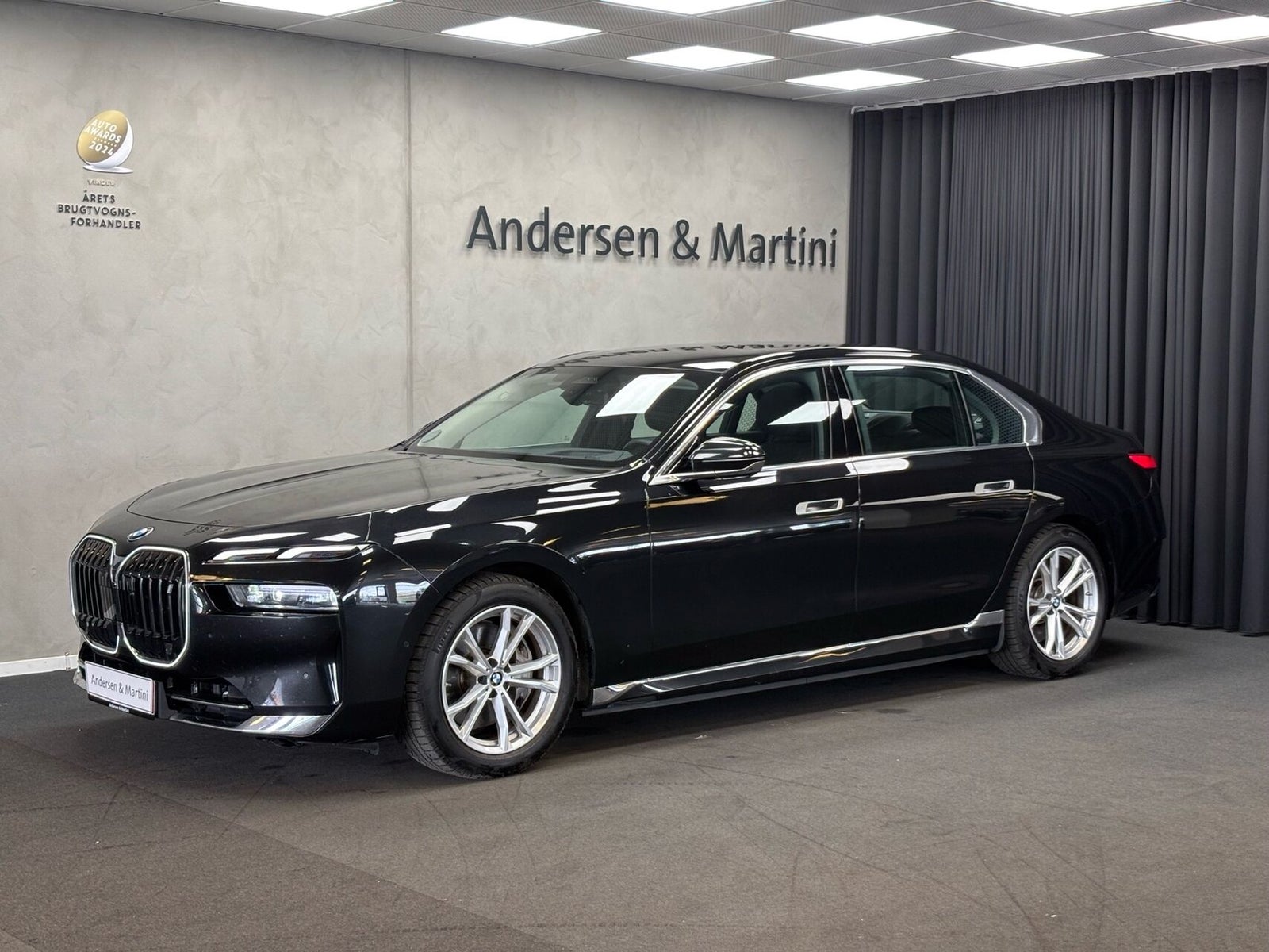 BMW i7 xDrive60, 544ps, 2024