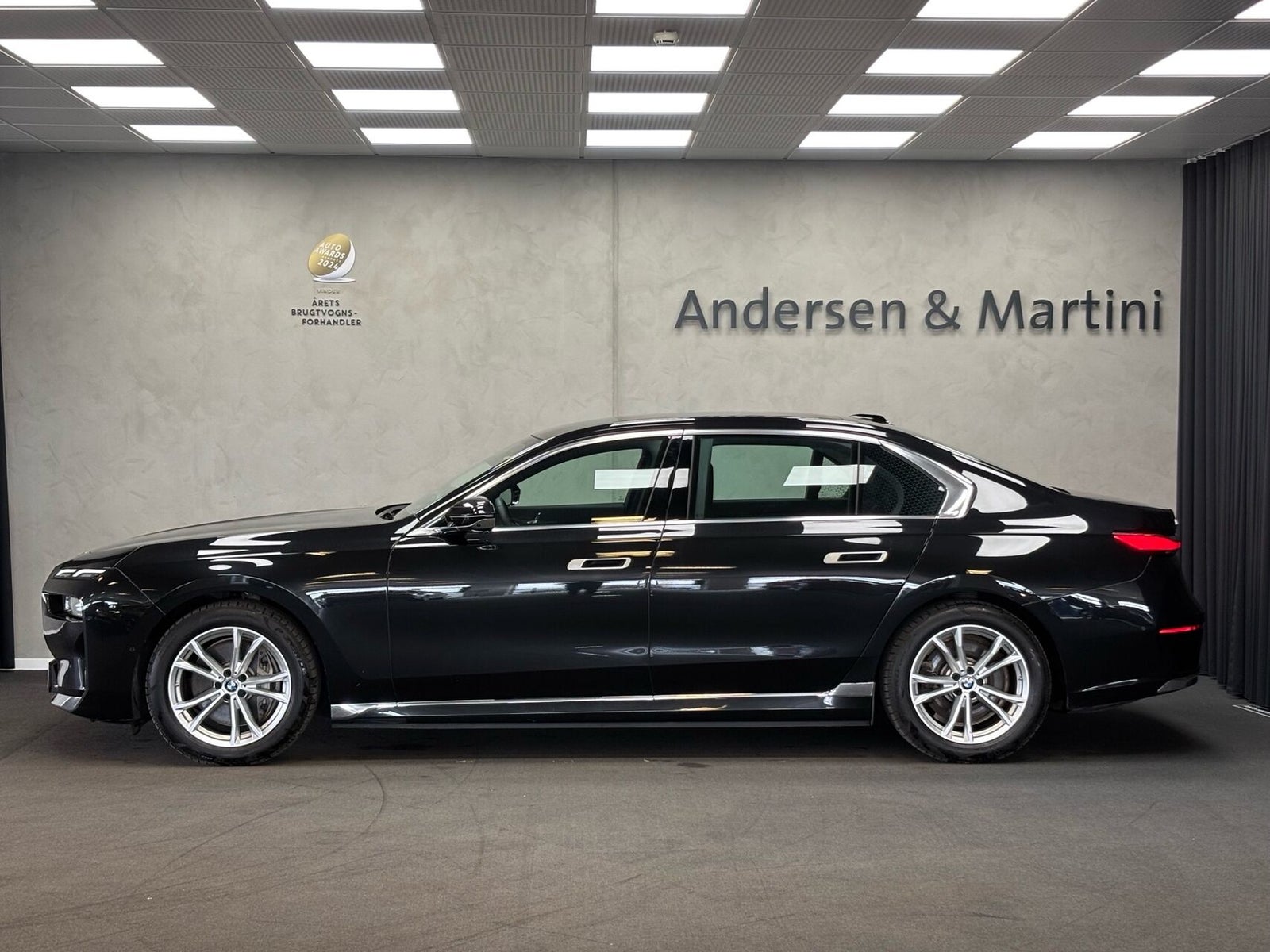 BMW i7 xDrive60, 544ps, 2024
