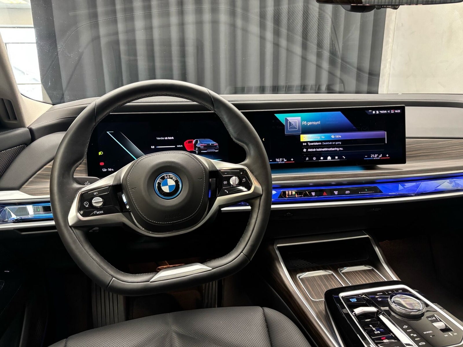 BMW i7 xDrive60, 544ps, 2024