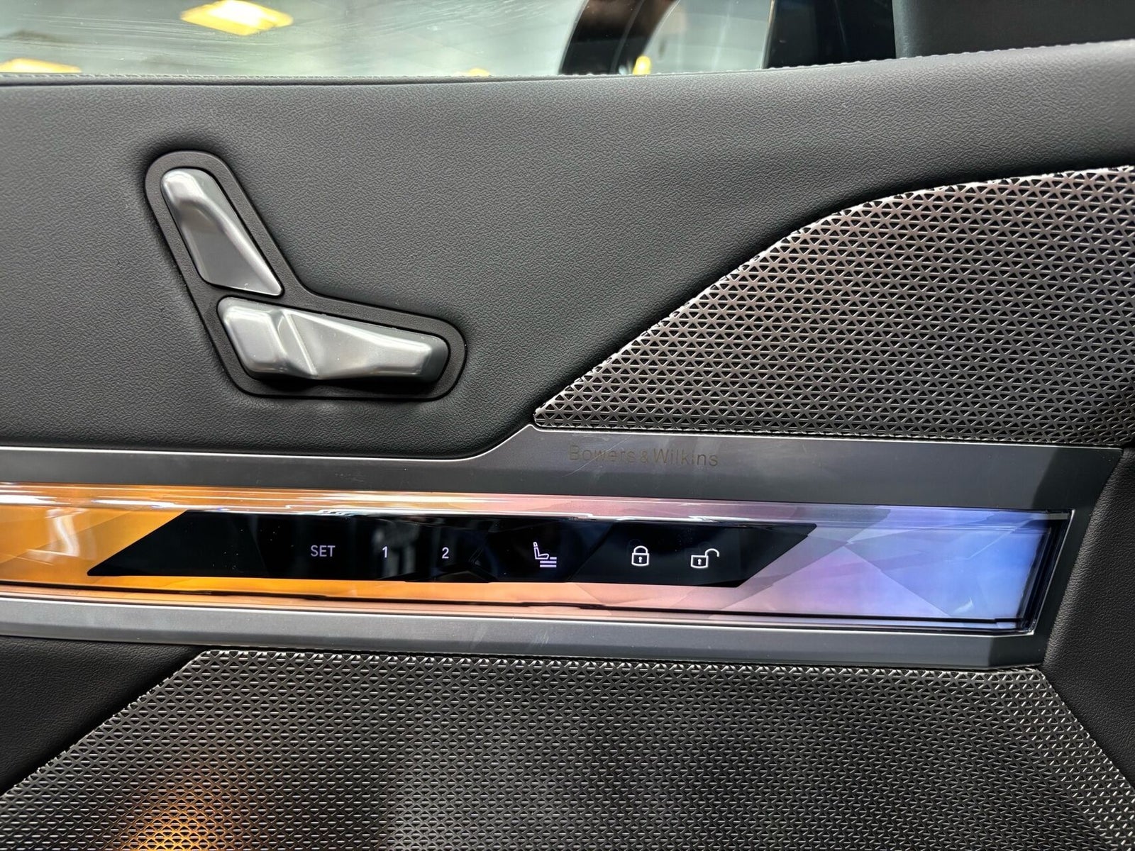 BMW i7 xDrive60, 544ps, 2024