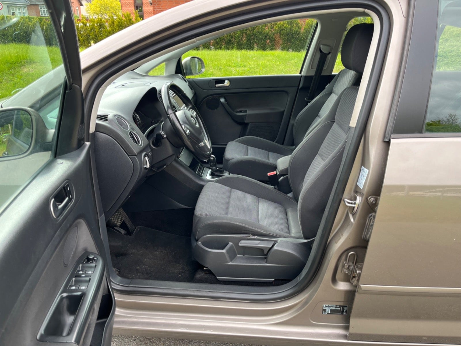 Volkswagen Golf Plus 1.6 TDI DPF BMT DSG Sequential, 105hp, 2012