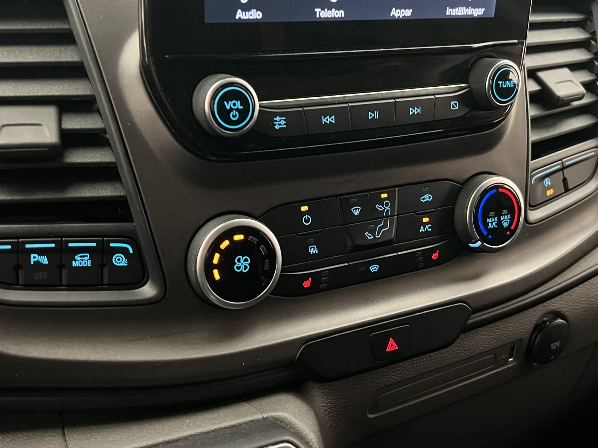 Ford Transit Custom 300 2.0 EcoBlue SelectShift, 130hk, 2023