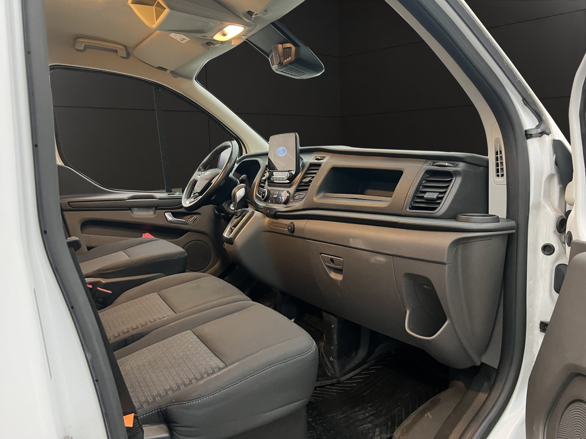 Ford Transit Custom 300 2.0 EcoBlue SelectShift, 130hk, 2023