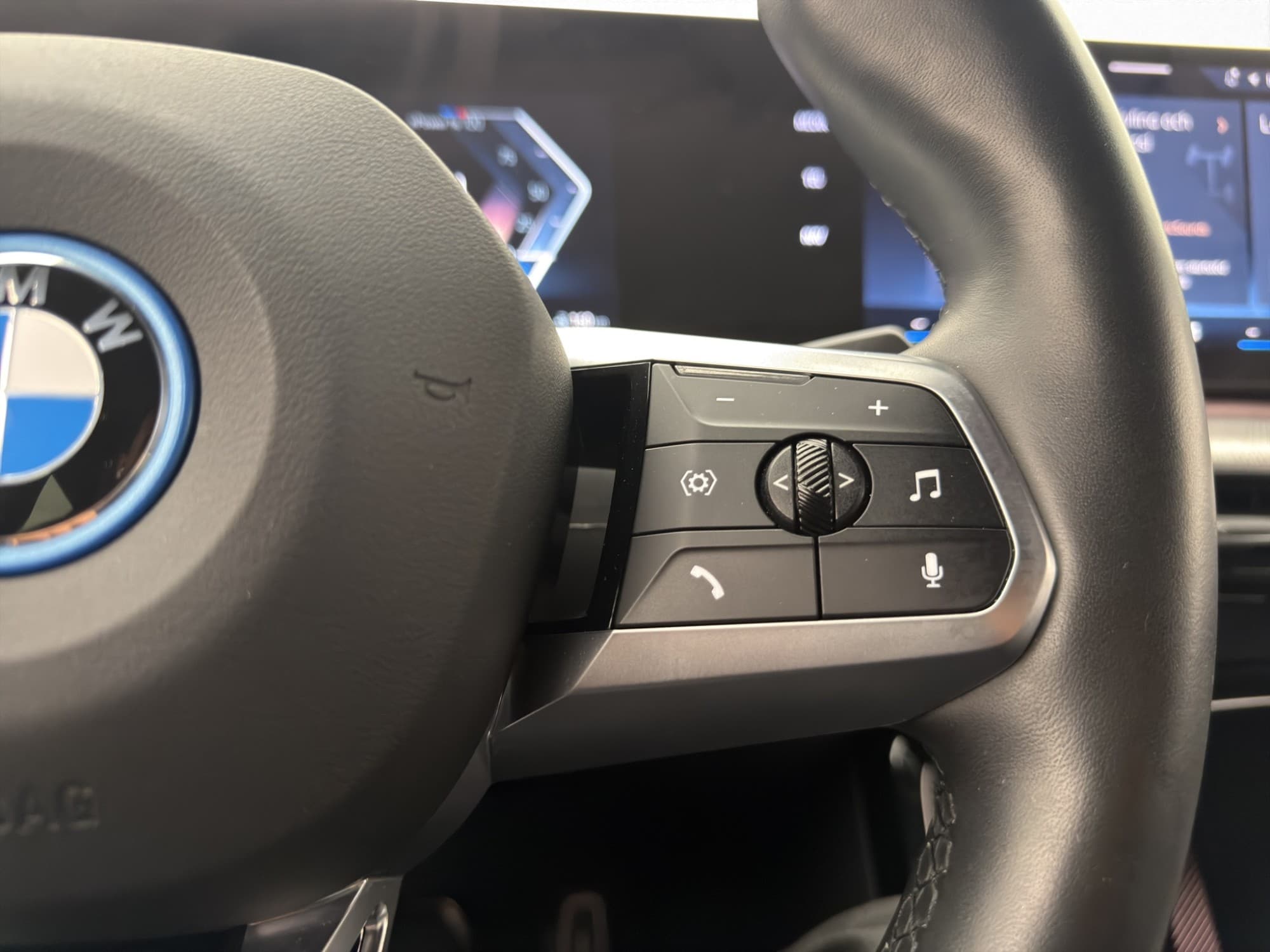 BMW iX2 xDrive30, 306ps, 2024
