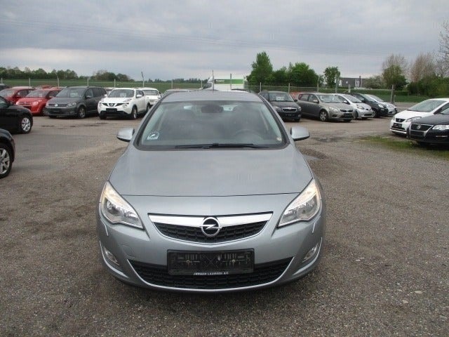 Opel Astra 1.6 Manual, 5-trins, 115ps, 2012