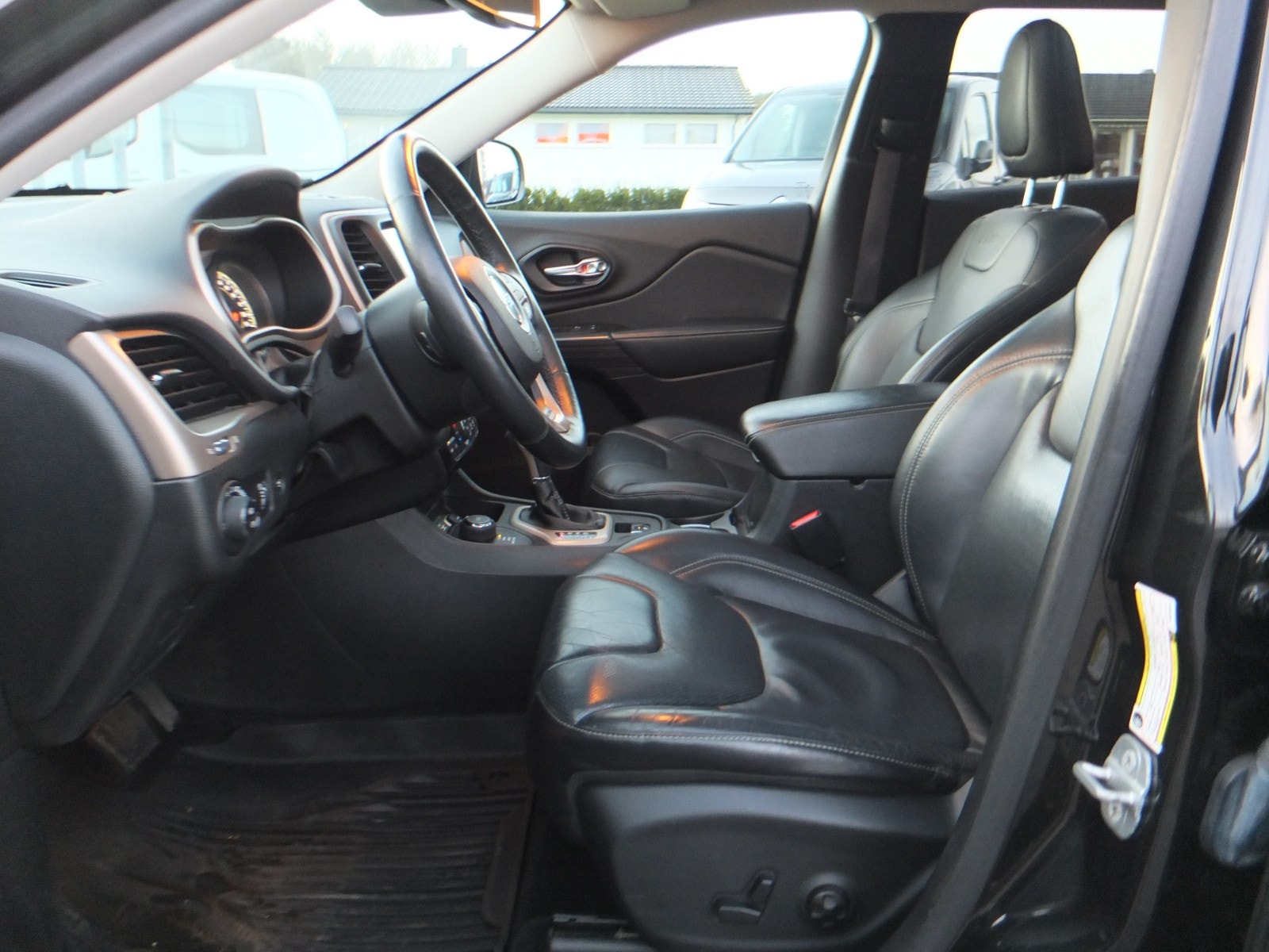 Jeep Cherokee 2.0 CRD 4WD Automatic, 9-trins, 170ps, 2014