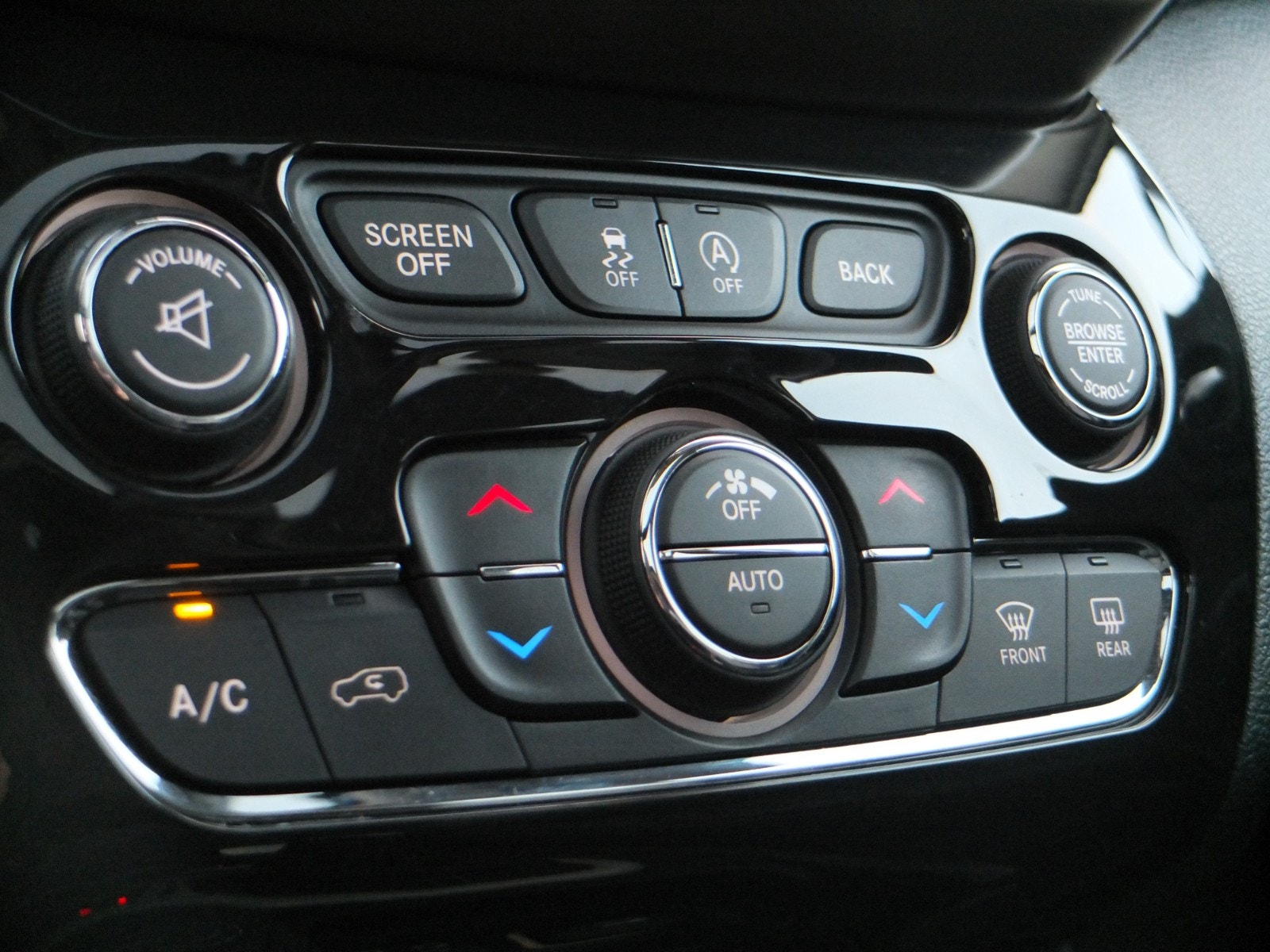 Jeep Cherokee 2.0 CRD 4WD Automatic, 9-trins, 170ps, 2014