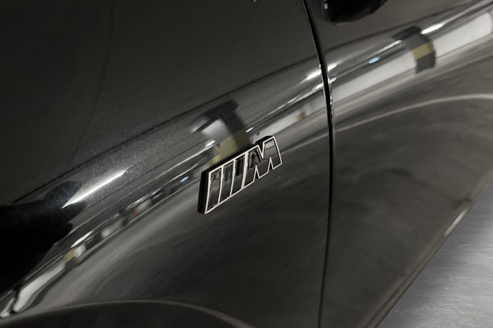 BMW iX M60, 540hp, 2022