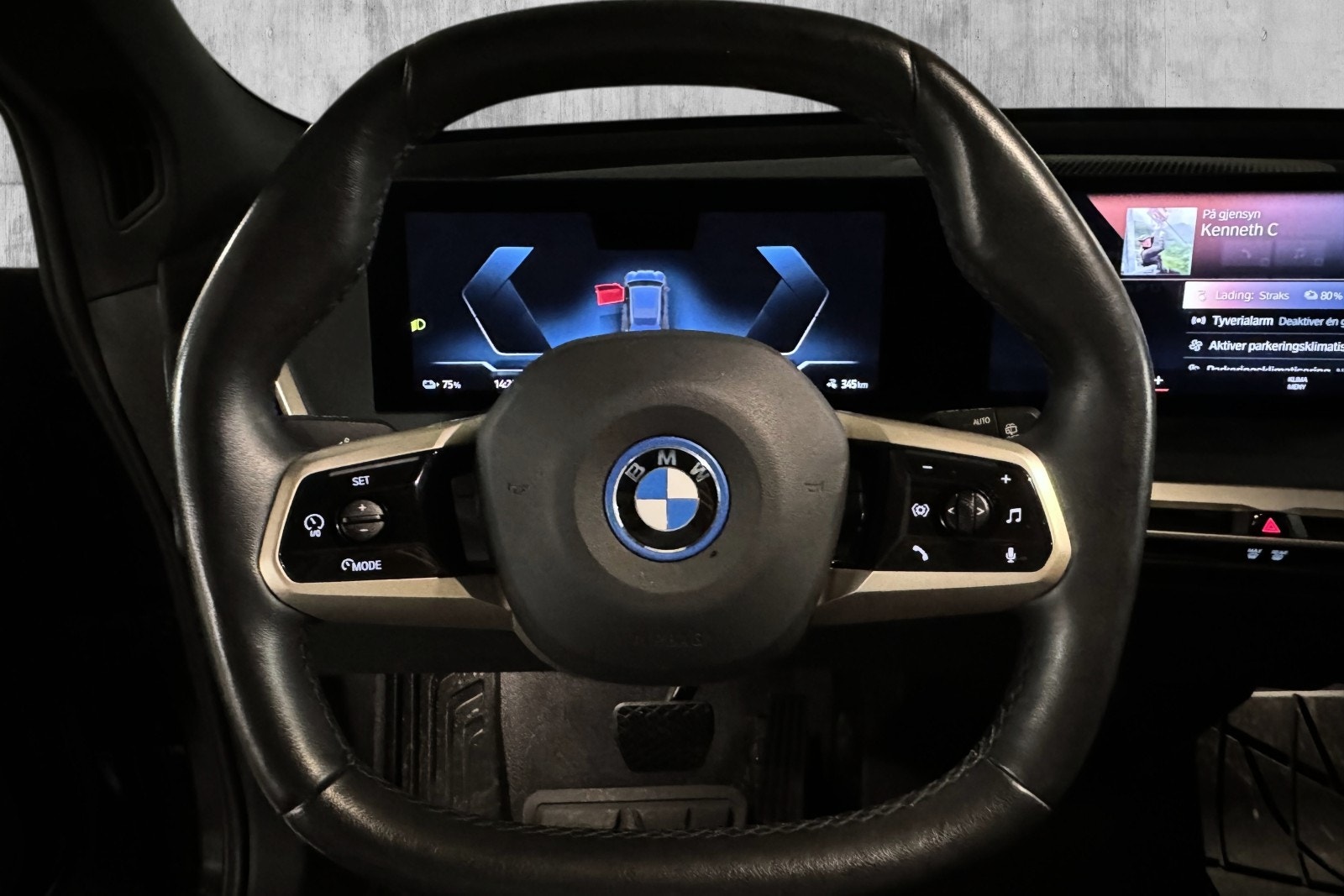 BMW iX M60, 540hp, 2022