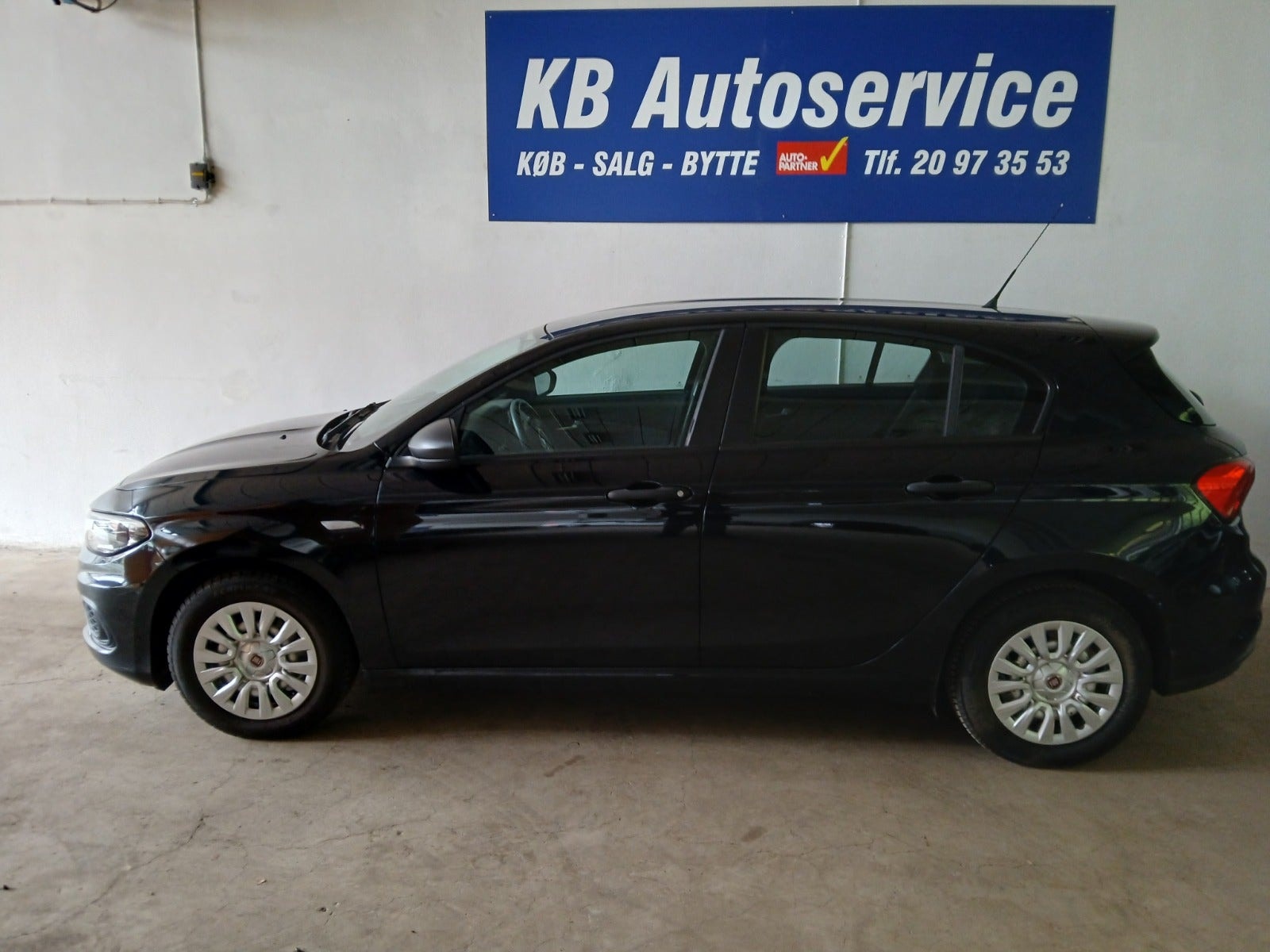 Fiat Tipo 1.4 FIRE Manual, 6-trins, 95ps, 2017