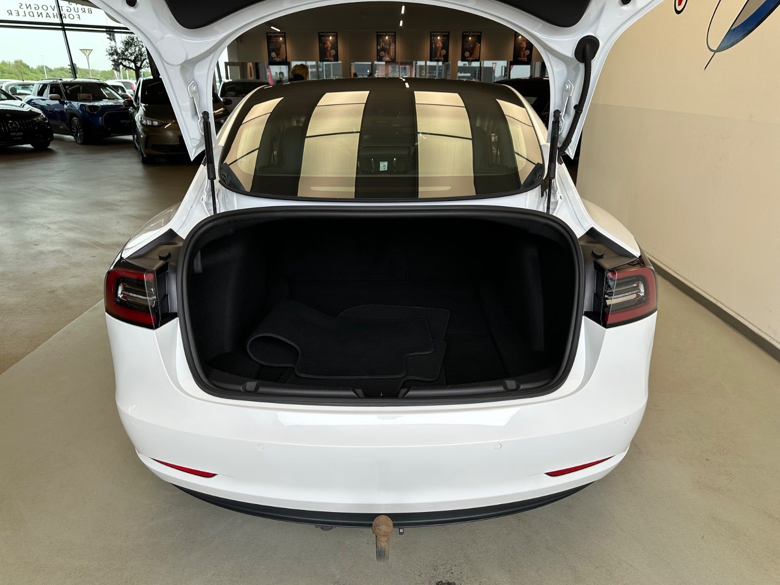 Tesla Model 3 Standard Range Plus, 325hk, 2020
