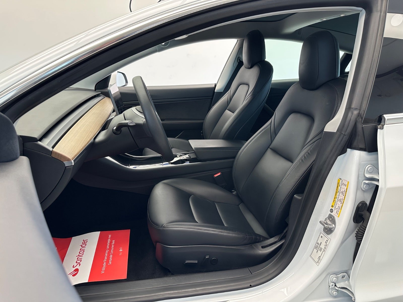 Tesla Model 3 Standard Range Plus, 325hk, 2020