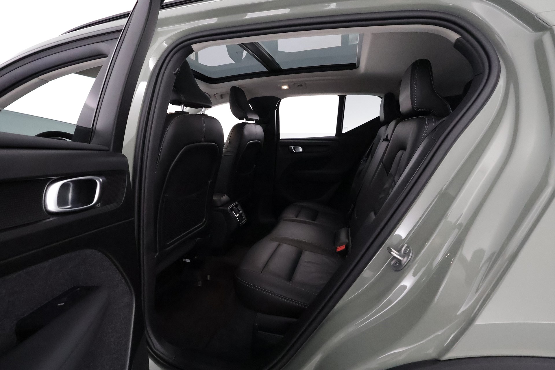 Volvo XC40 B3 DCT, 7-trins, 163ps, 2024