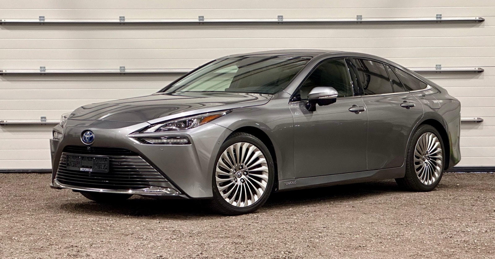 Toyota Mirai FuelCell, 182hp, 2021