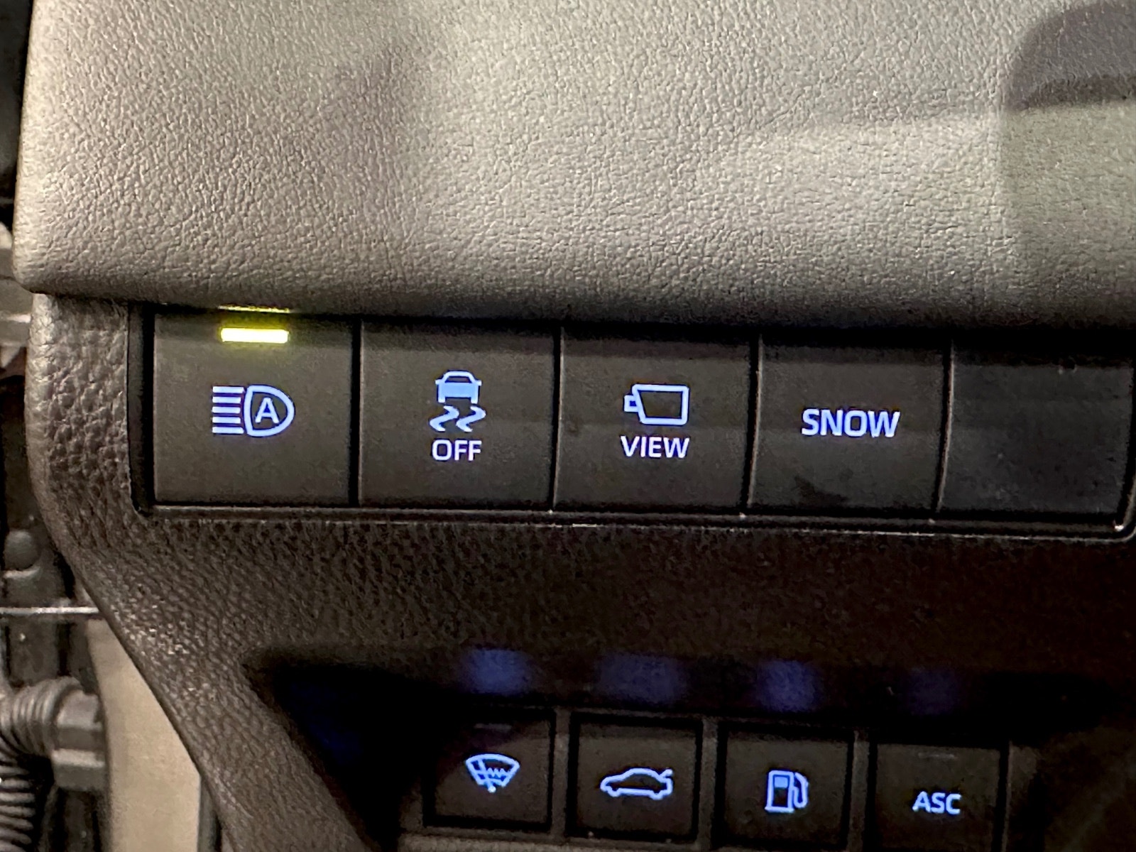 Toyota Mirai FuelCell, 182hp, 2021