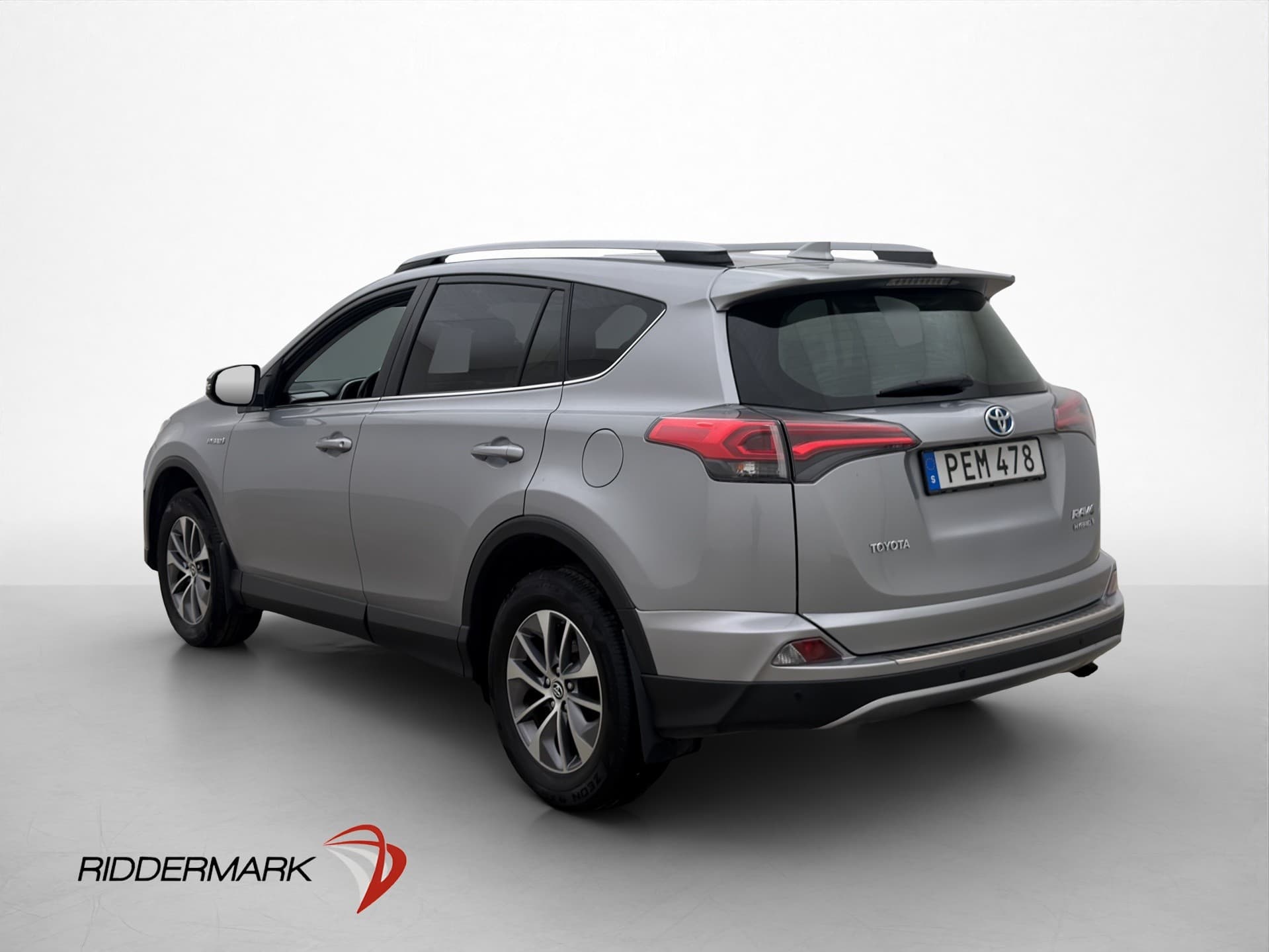 Toyota RAV4 Hybrid 2.5 Dual VVT-i AWD-i E-CVT, 197hp, 2017