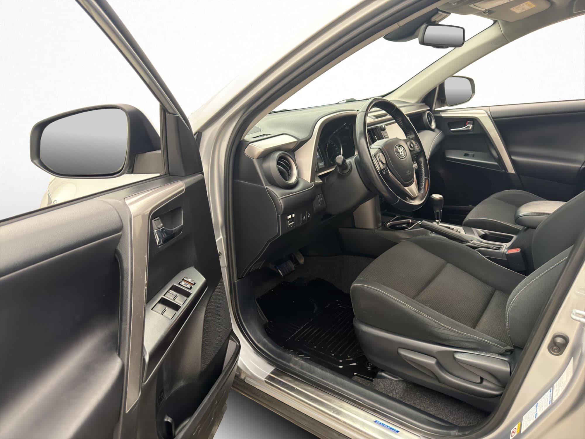 Toyota RAV4 Hybrid 2.5 Dual VVT-i AWD-i E-CVT, 197hp, 2017