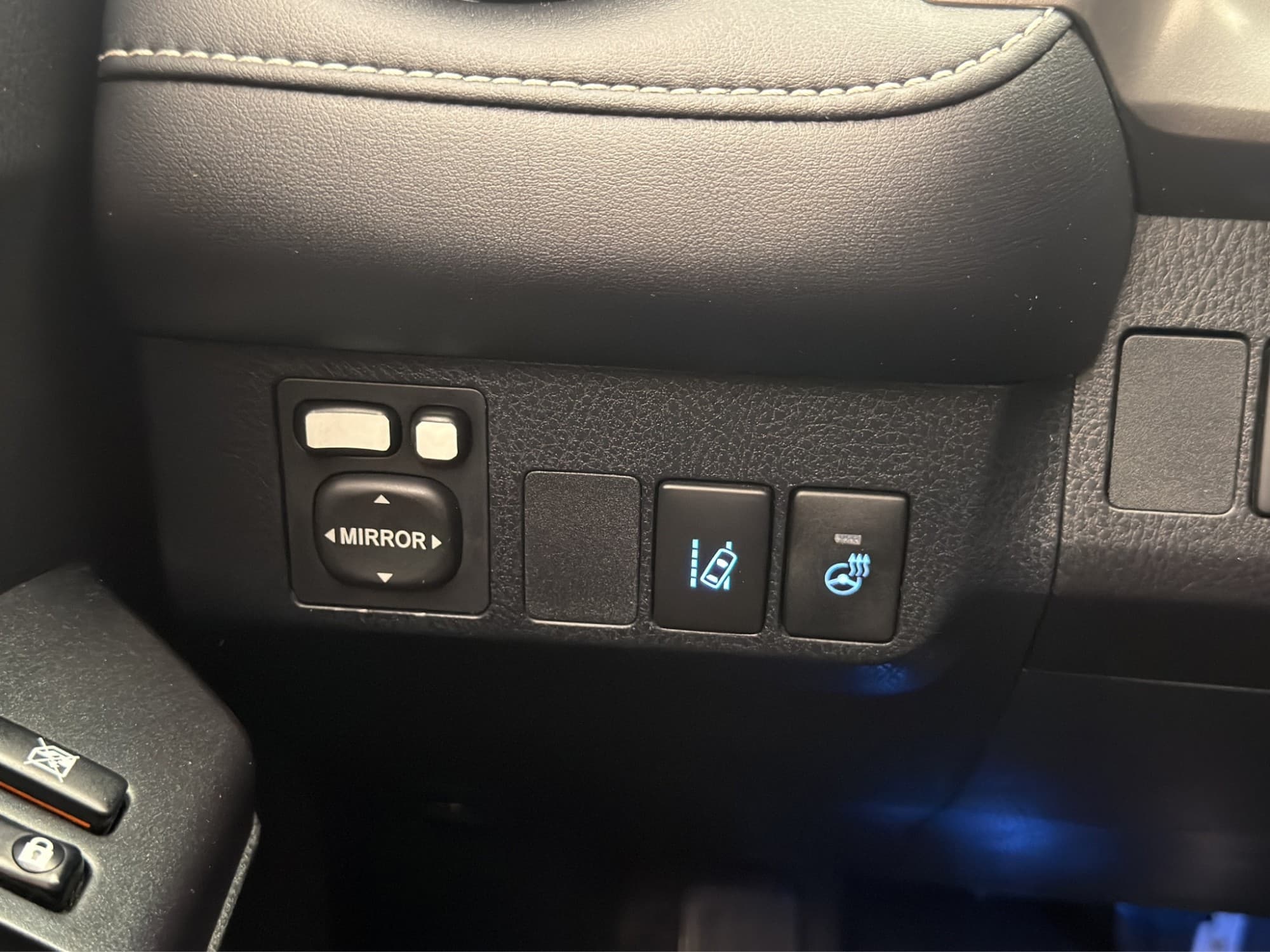 Toyota RAV4 Hybrid 2.5 Dual VVT-i AWD-i E-CVT, 197hp, 2017